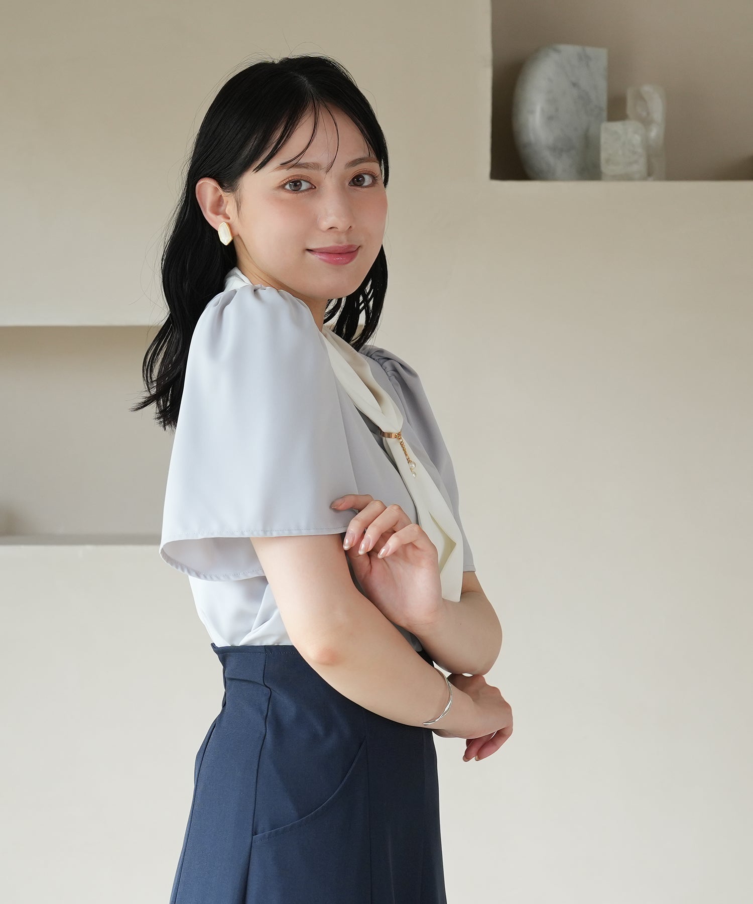 グレー×ホワイト　model：164　着用サイズ：M