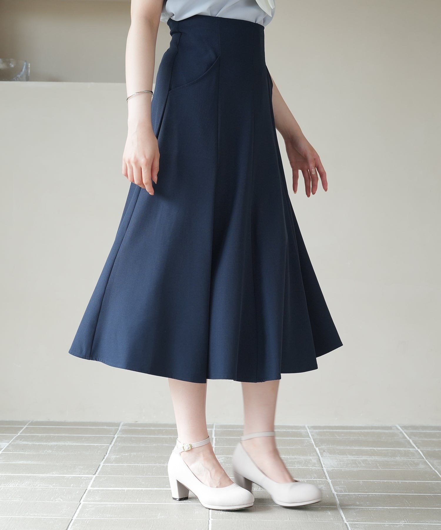 ネイビー　model：164　着用サイズ：M