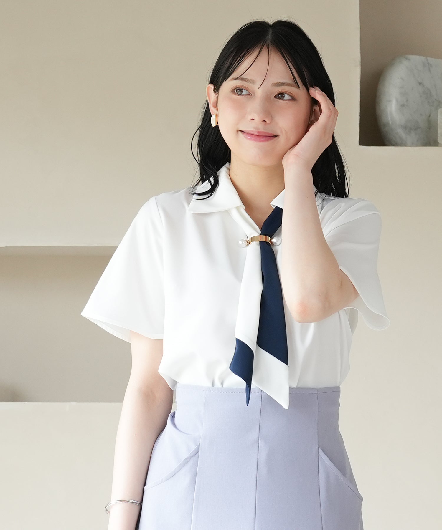ホワイト　model：164cm　着用サイズ：M