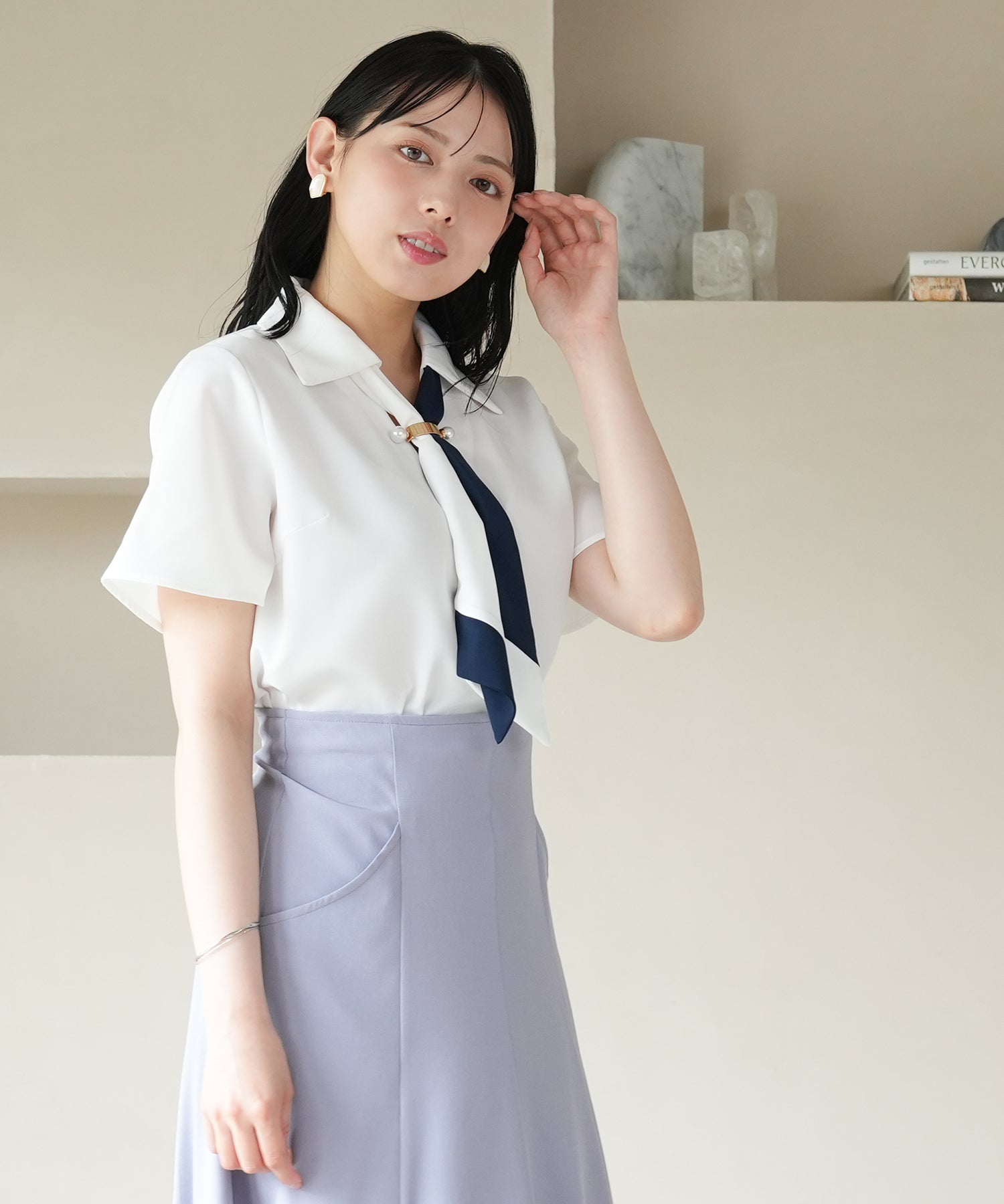 ホワイト　model：164cm　着用サイズ：M