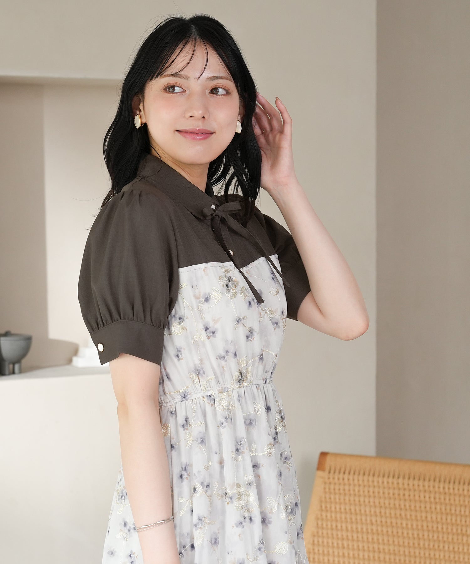 花柄刺繍ドッキングワンピース