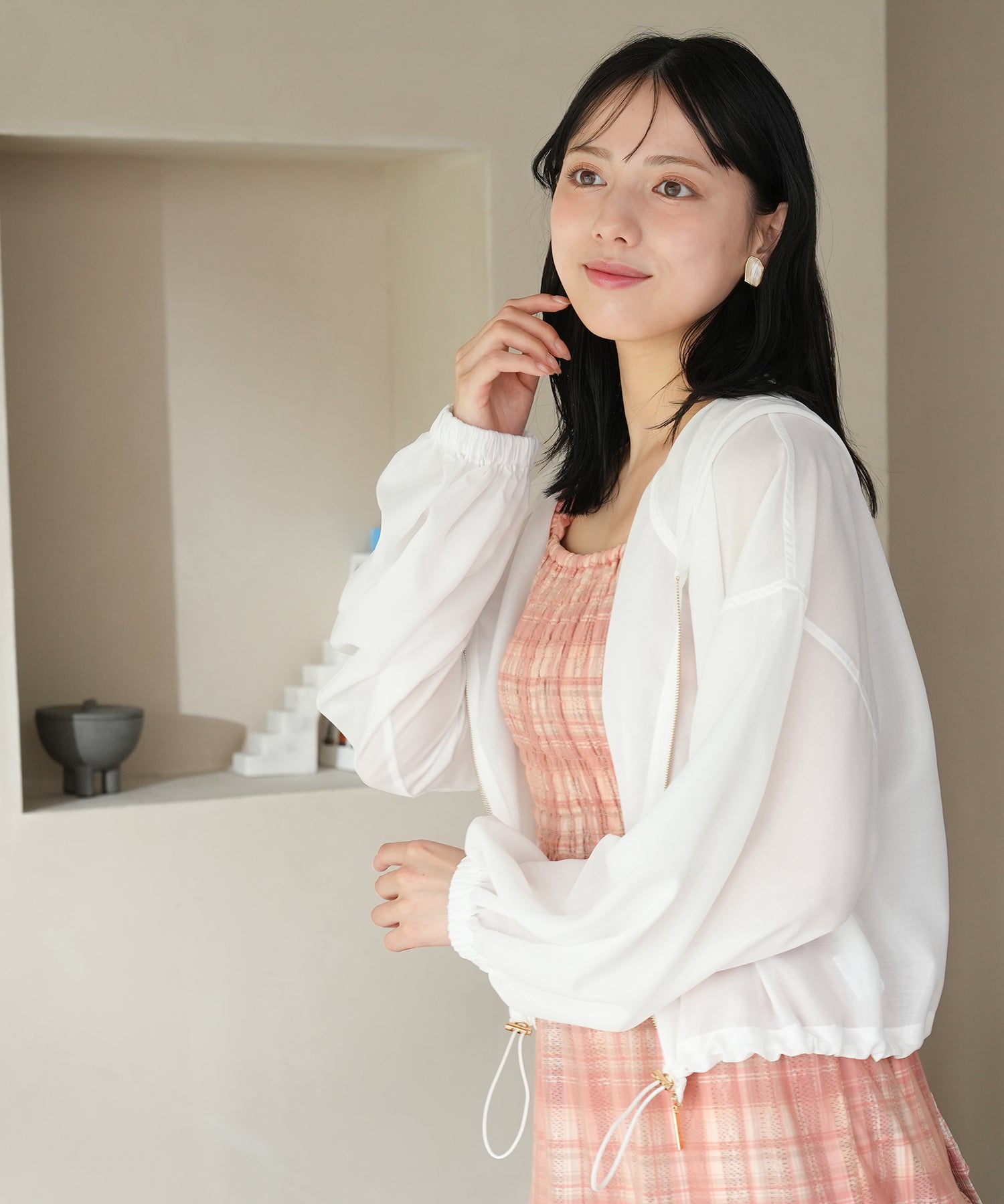 ホワイト　model：164㎝ 着用サイズ：M