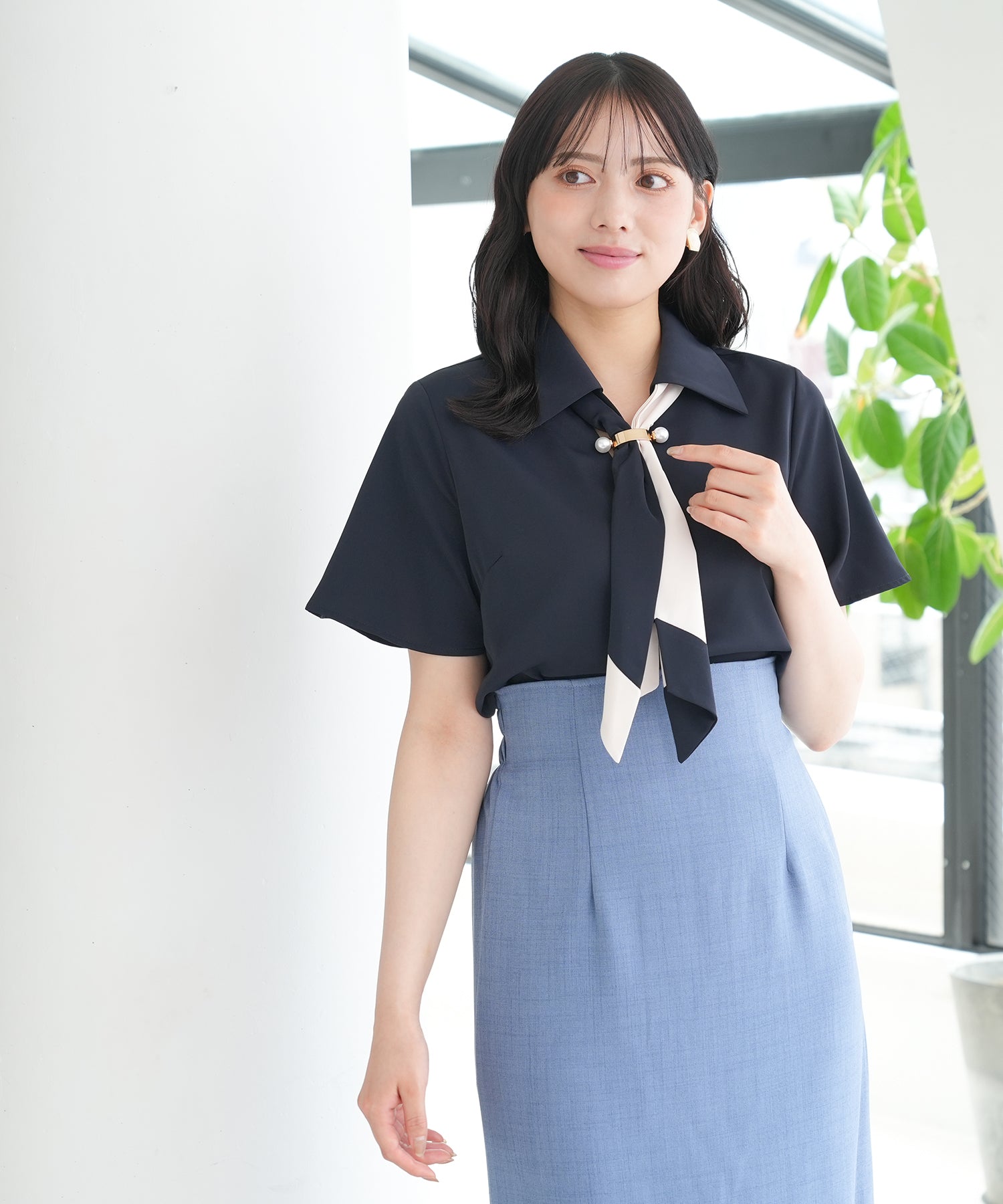 ネイビー