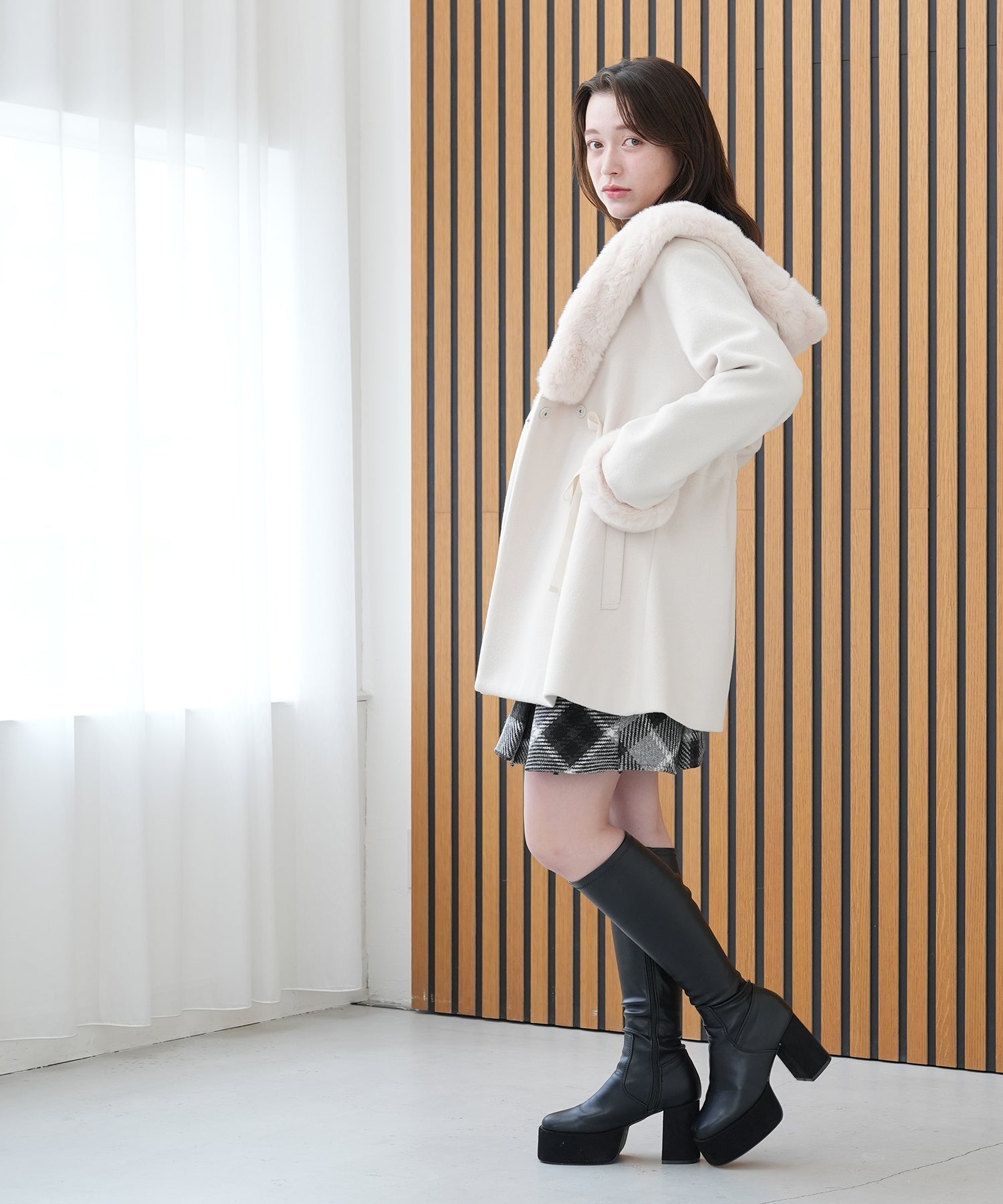 ホワイト　model：162　着用サイズ：M