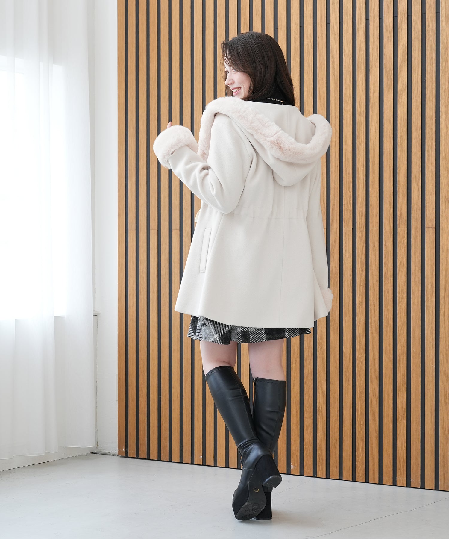 ホワイト　model：162　着用サイズ：M