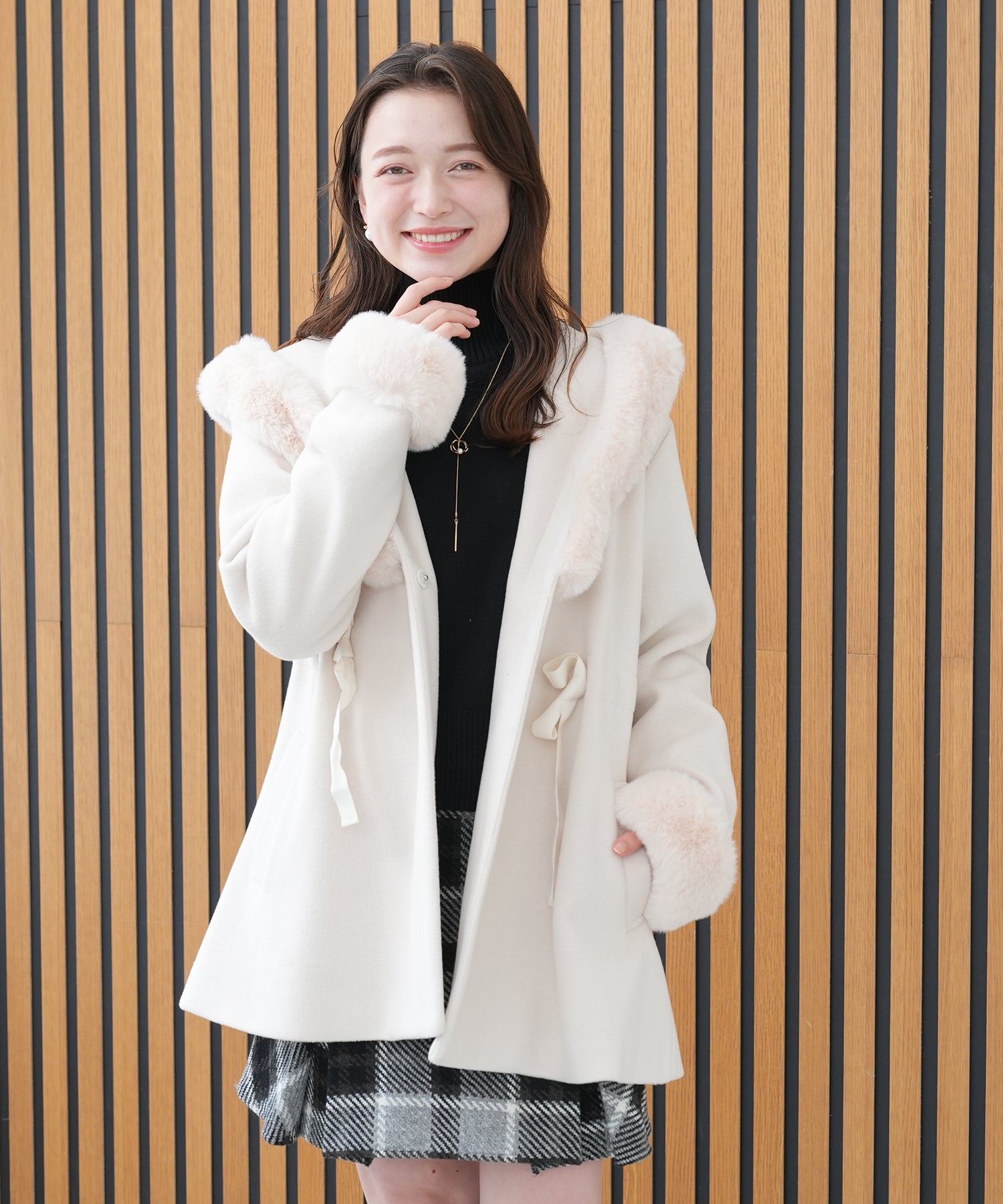 ホワイト　model：162　着用サイズ：M