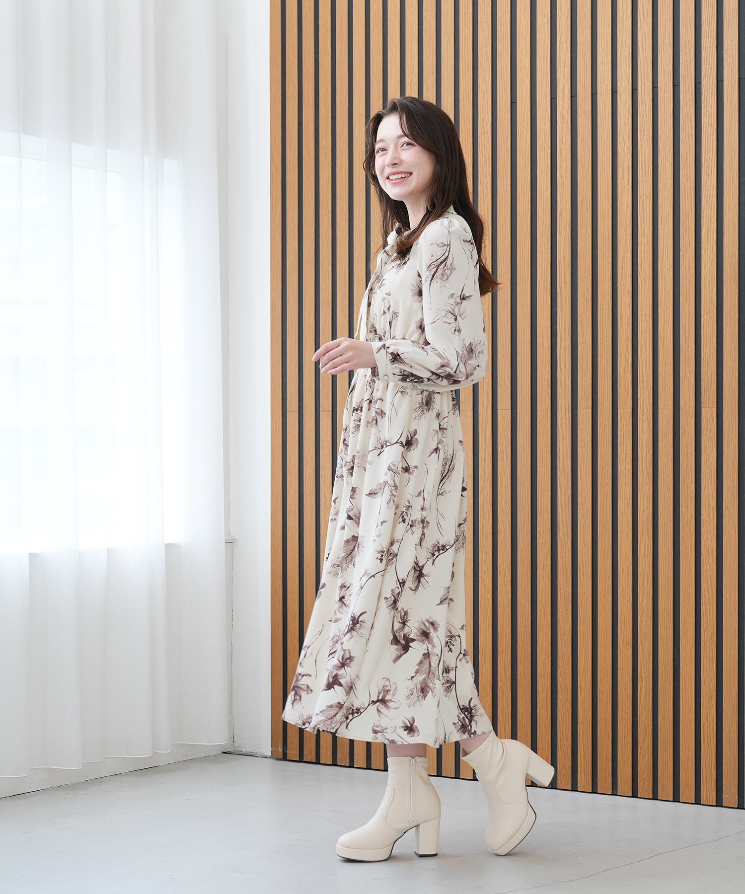 ワイン　model：162　着用サイズ：M