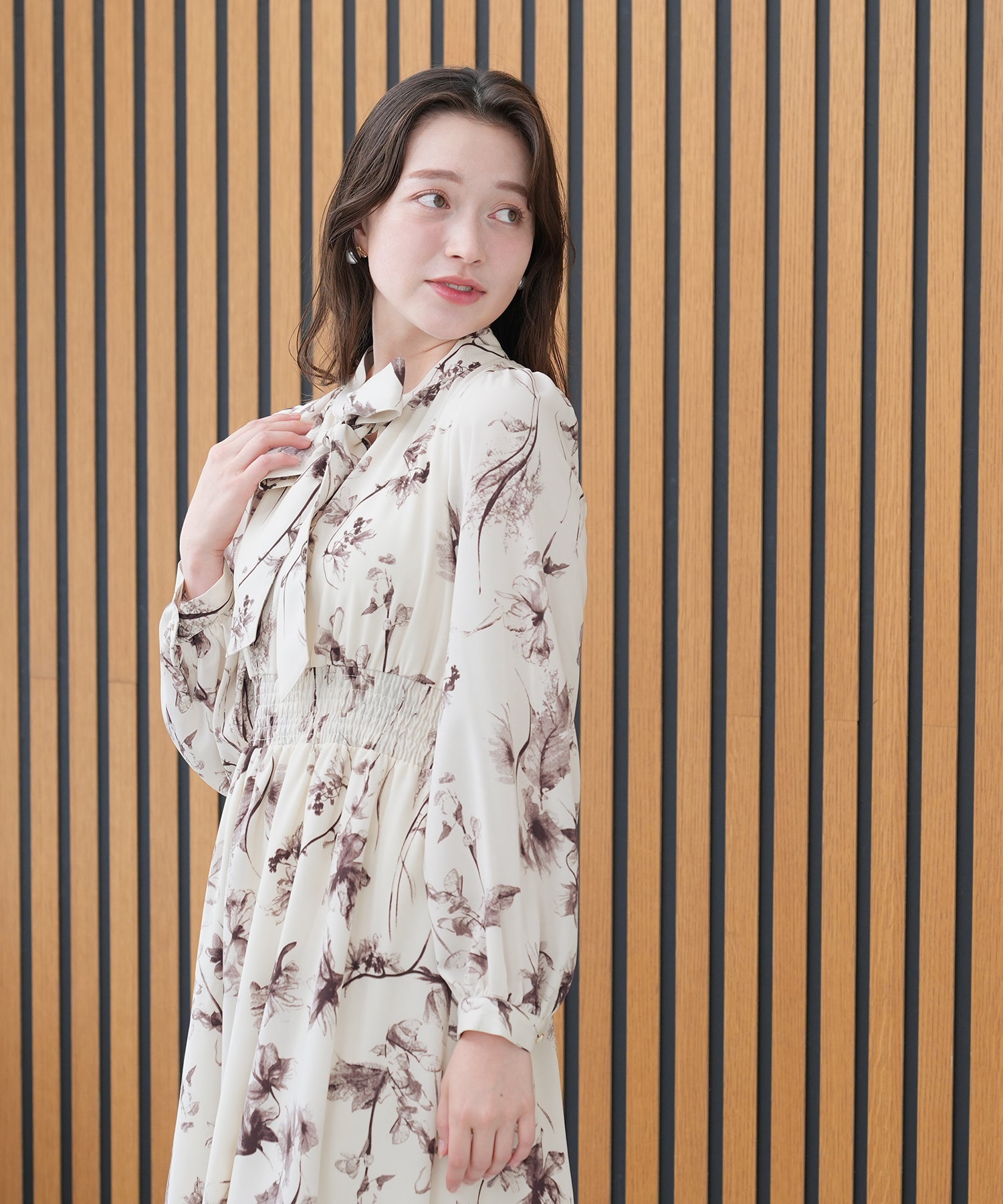ワイン　model：162　着用サイズ：M