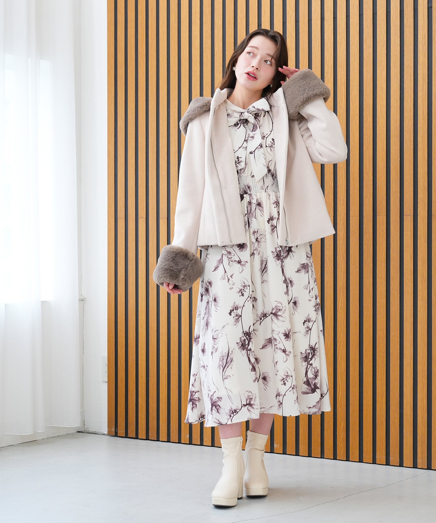 ベージュ　model：162　着用サイズ：M