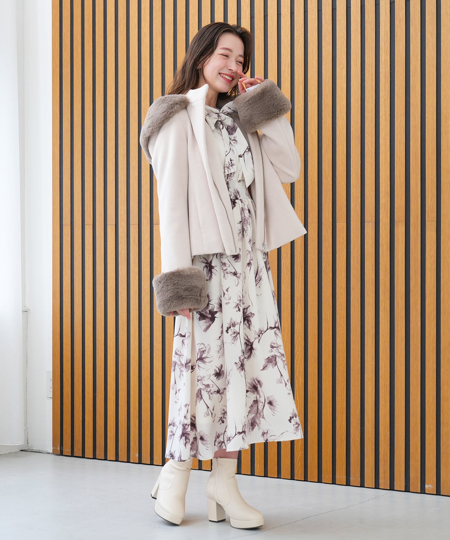 ベージュ　model：162　着用サイズ：M