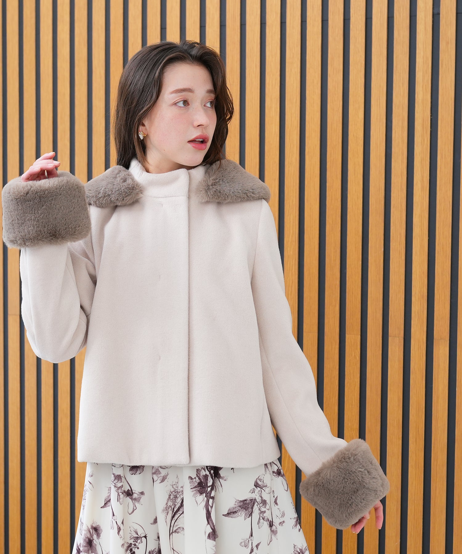 ベージュ　model：162　着用サイズ：M