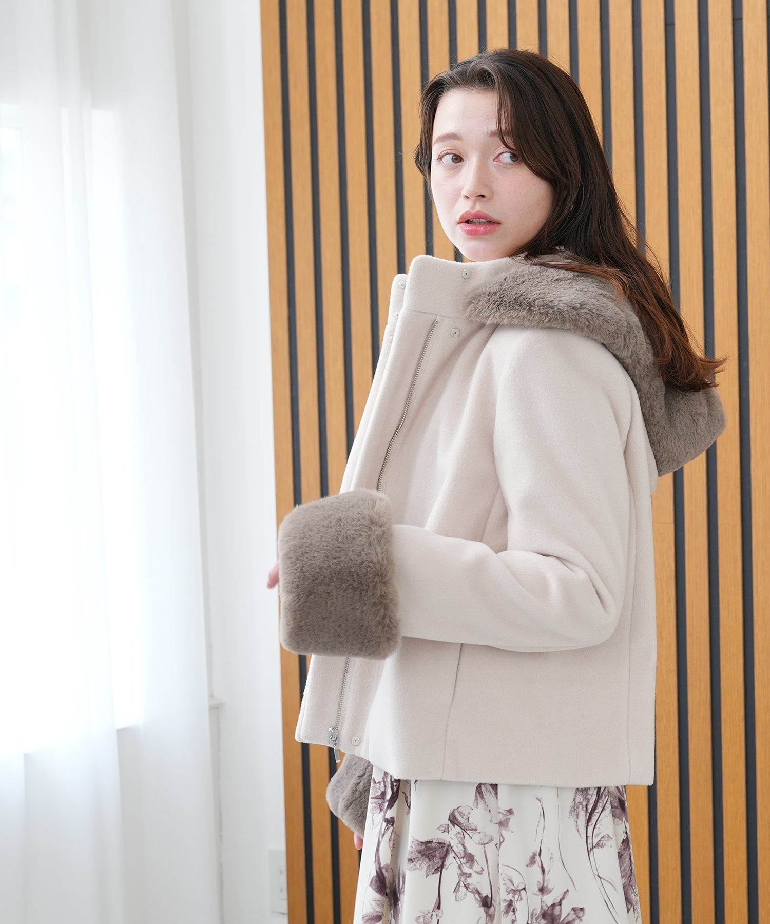 ベージュ　model：162　着用サイズ：M