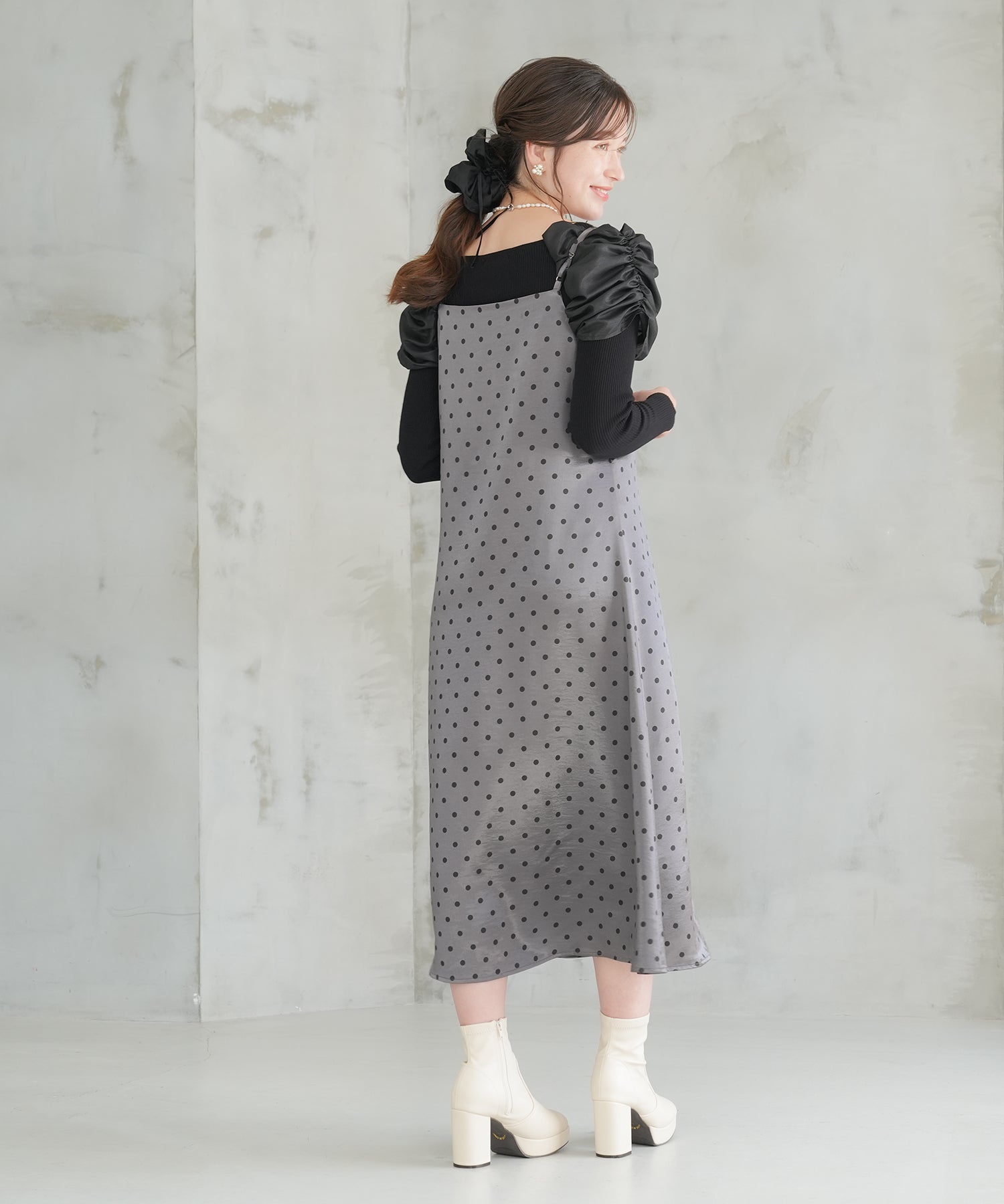 チャコール　model：162㎝　着用サイズ：M