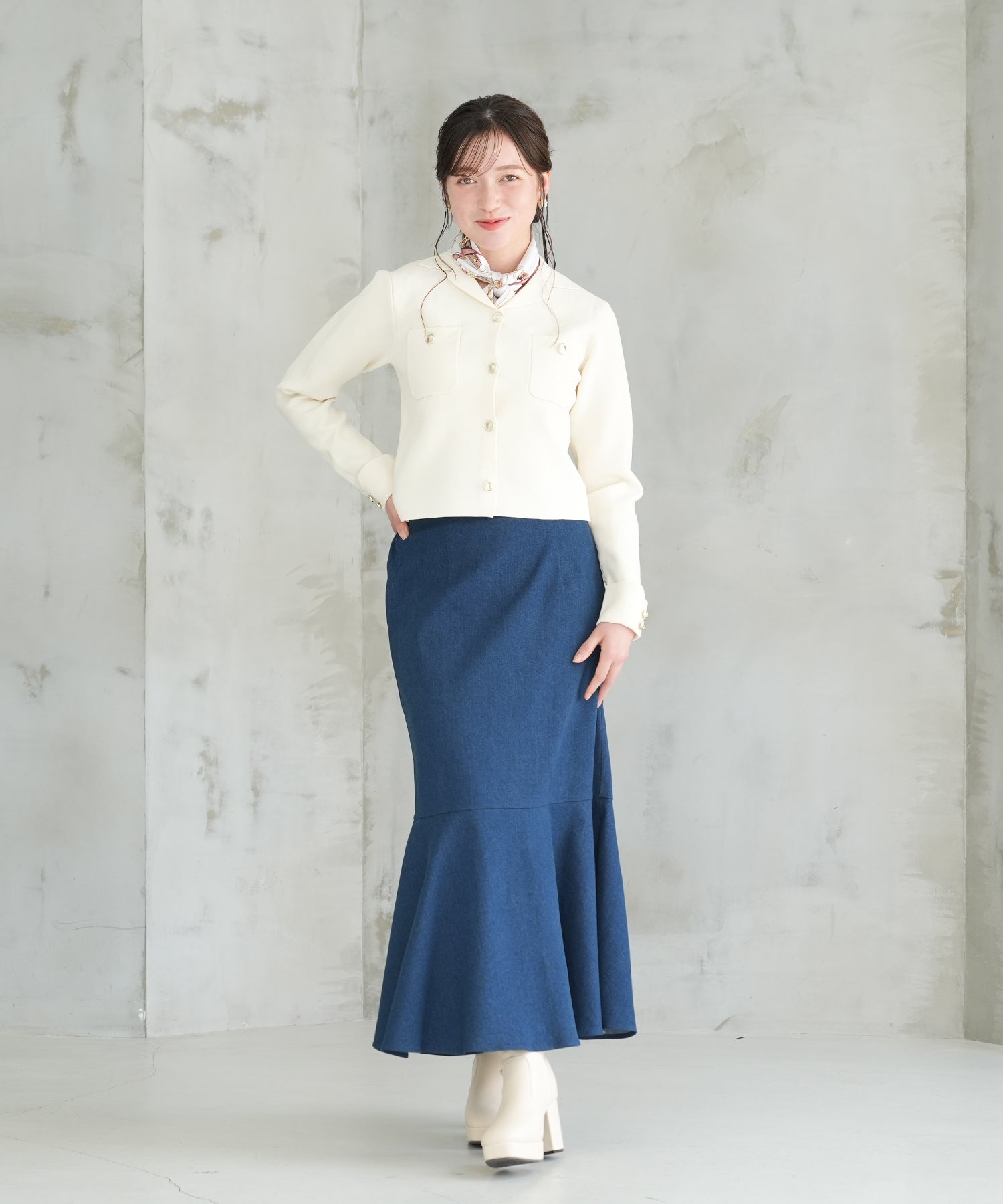 アイボリー　model：162　着用サイズ：M