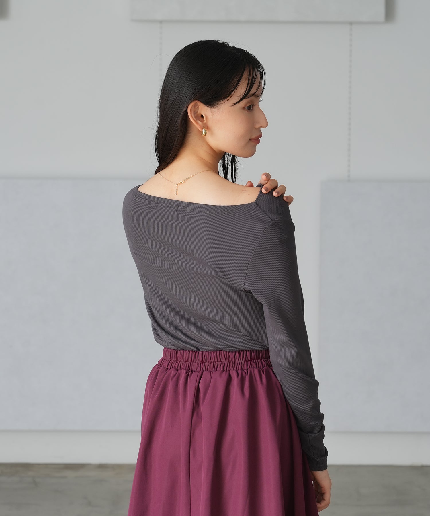 チャコール　model：165　着用サイズ：M