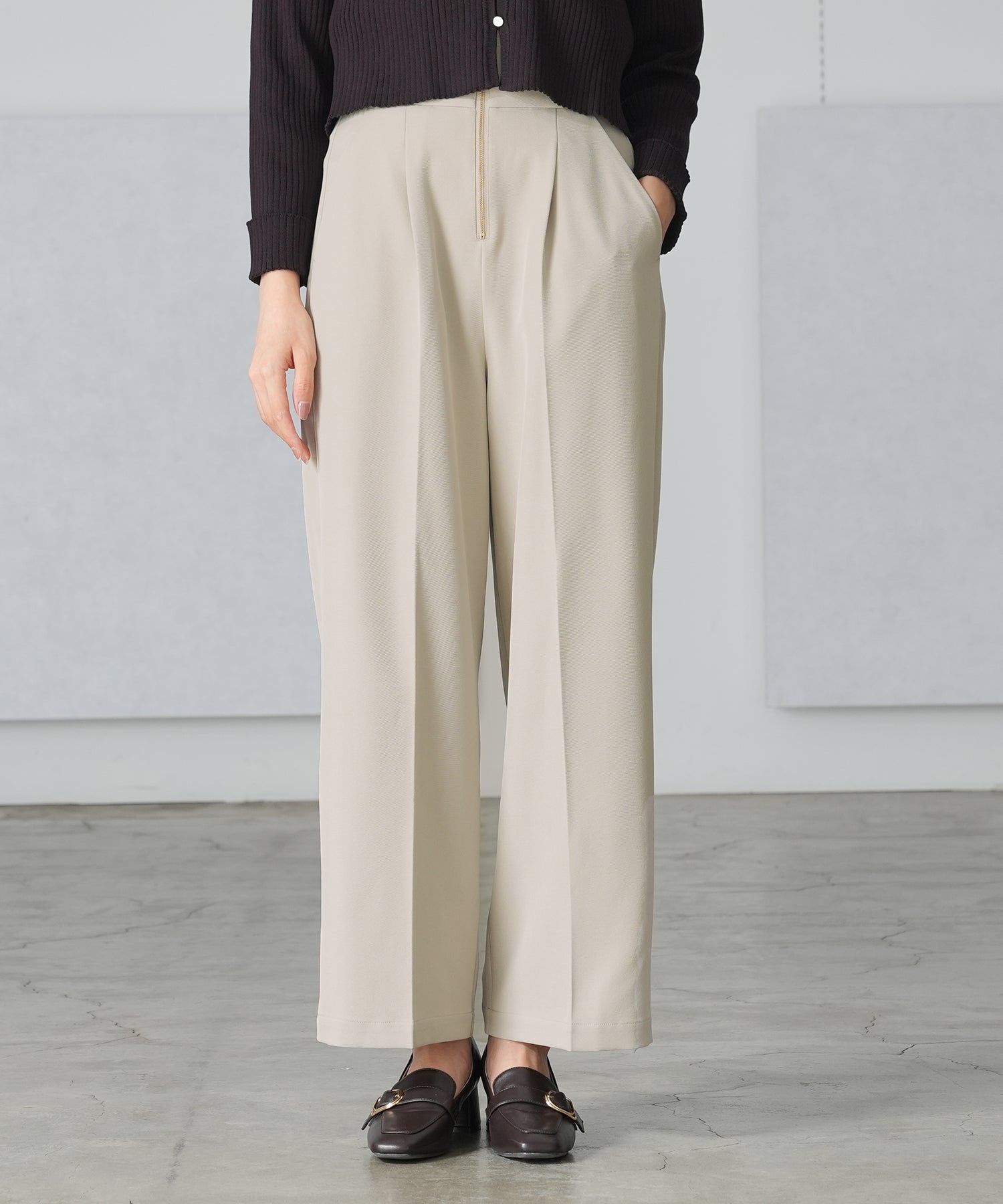 アイボリー　model：165　着用サイズ：M