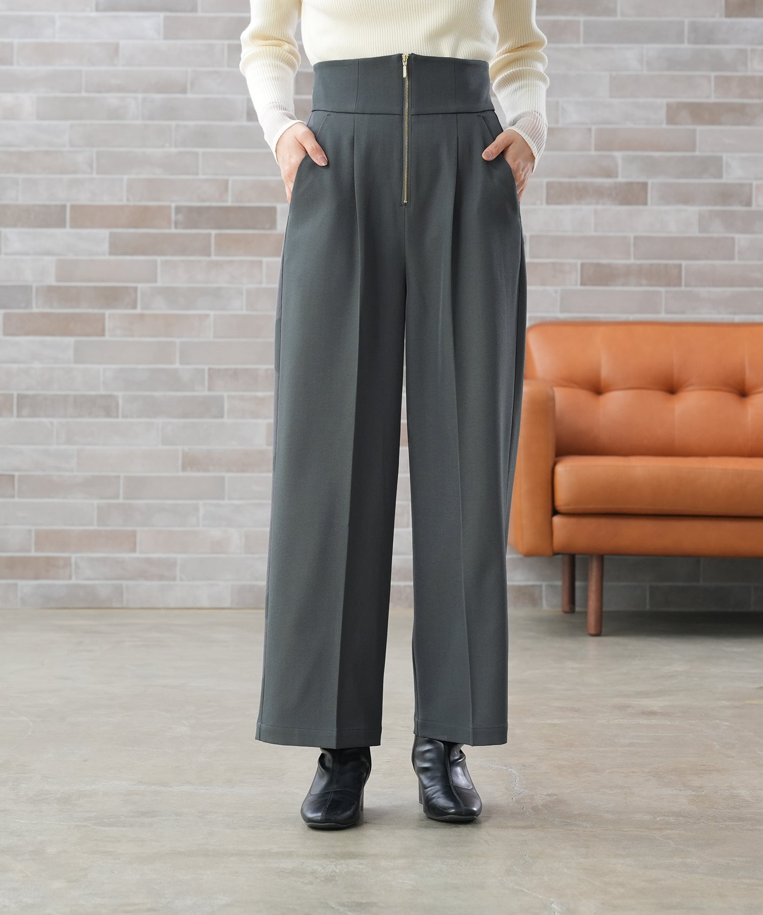 ライトグレー　model：165　着用サイズ：M