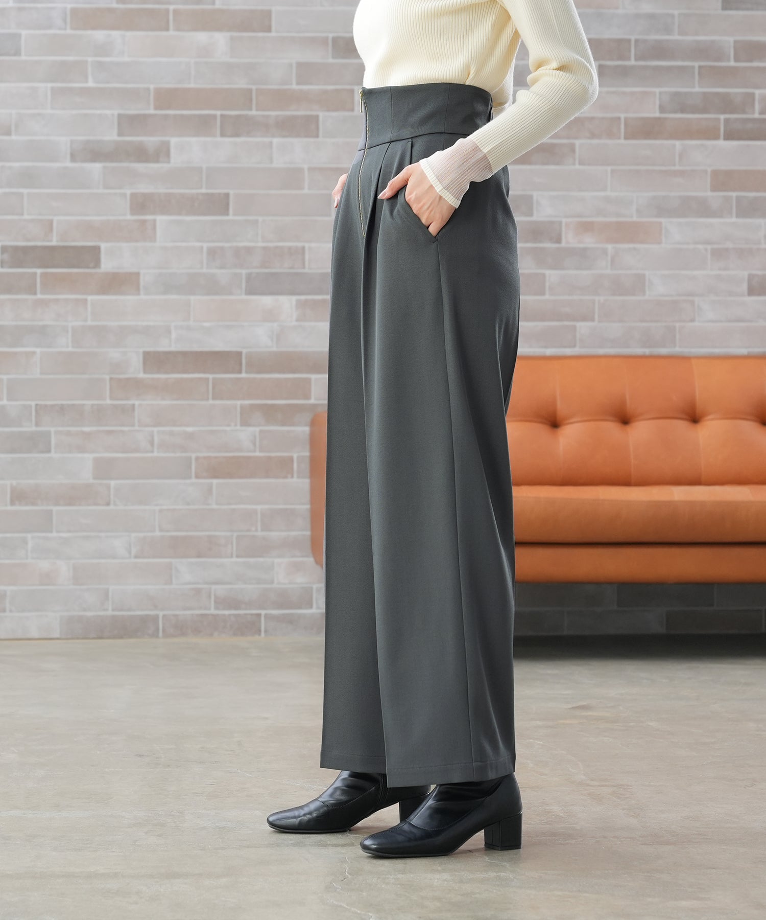 ライトグレー　model：165　着用サイズ：M