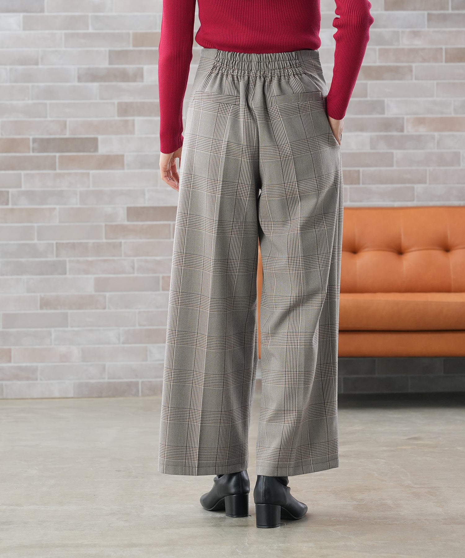 ブラウン　model：165　着用サイズ：M