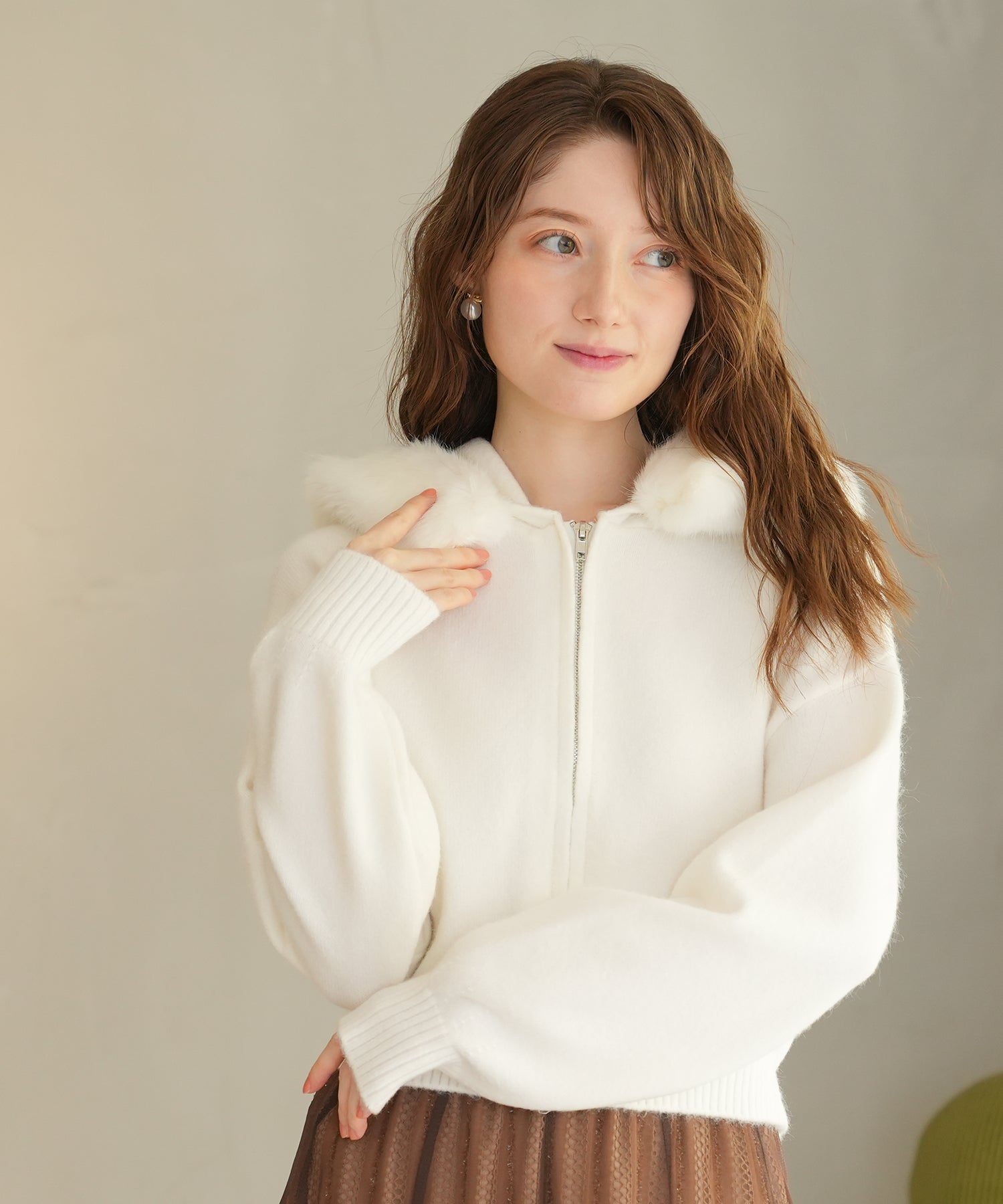 ホワイト　model：163　着用サイズ：M