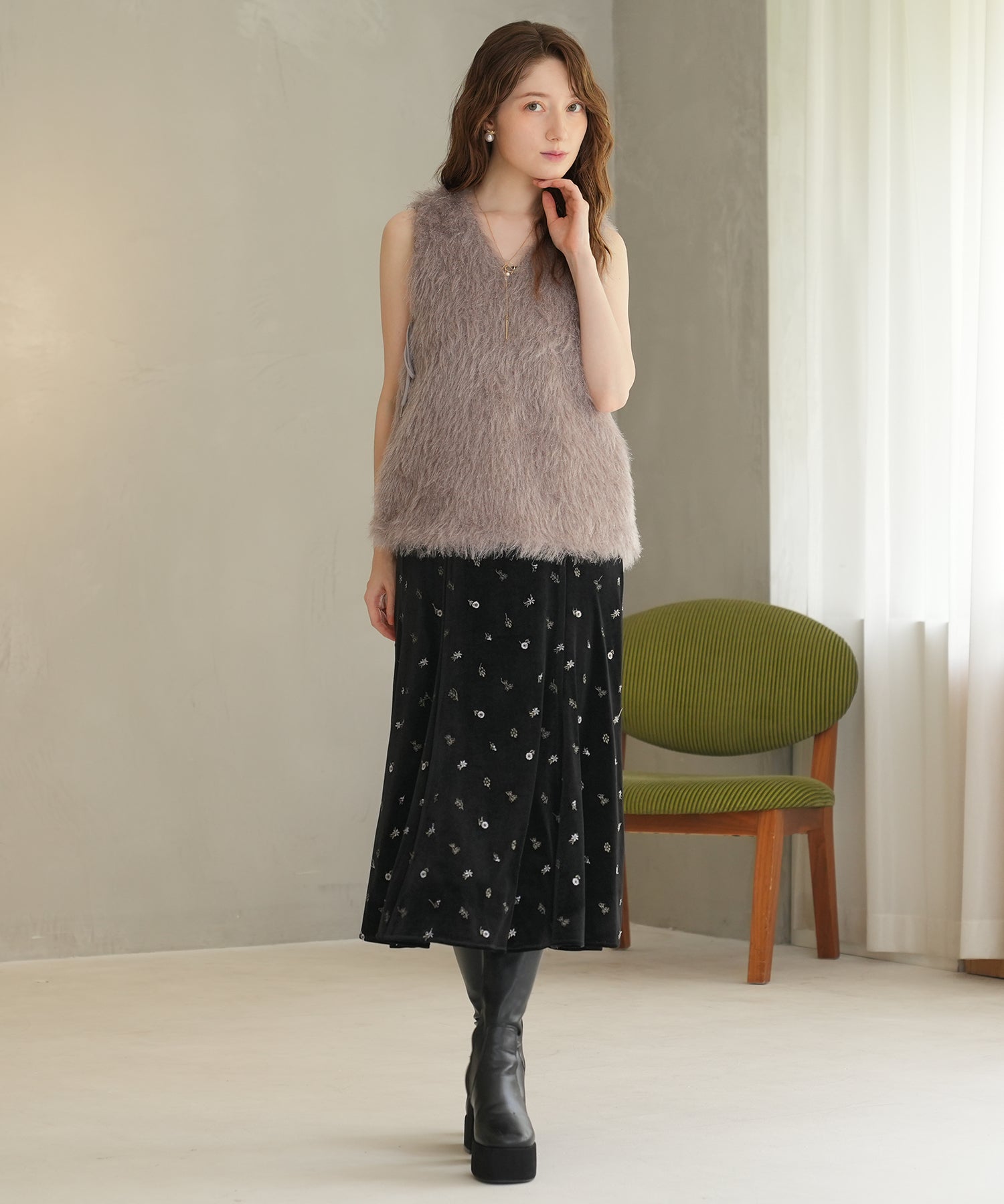 ピンクベージュ　model：163　着用サイズ：Ｍ