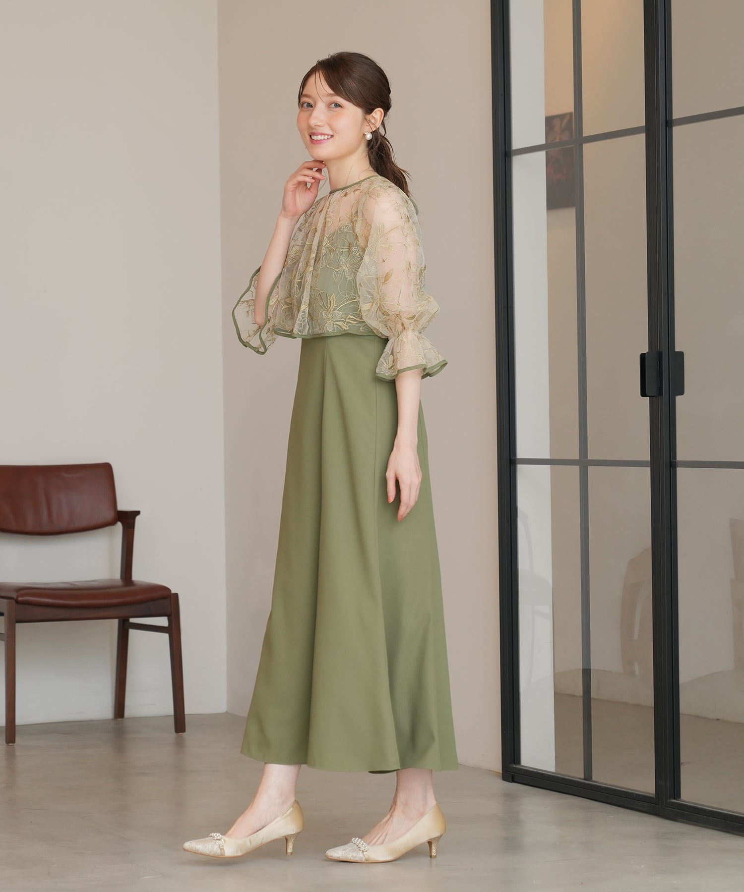 【新品未使用】Astoria odier 線描き刺繍ボレロ×キャミワンピース 線描き刺繍ボレロ×キャミワンピース