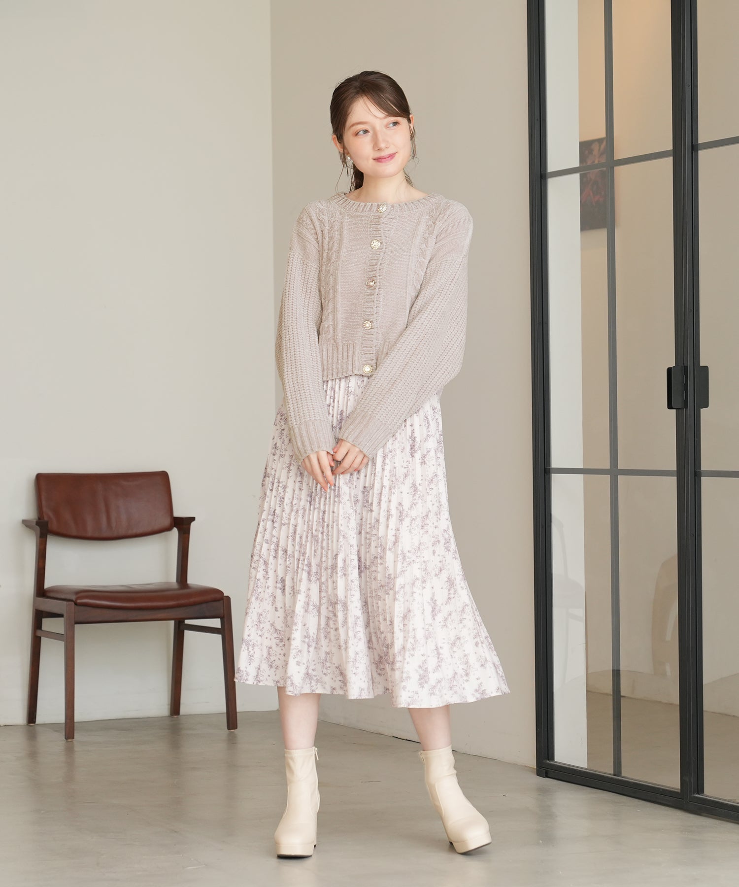 ピンクベージュ　model：163　着用サイズ：M