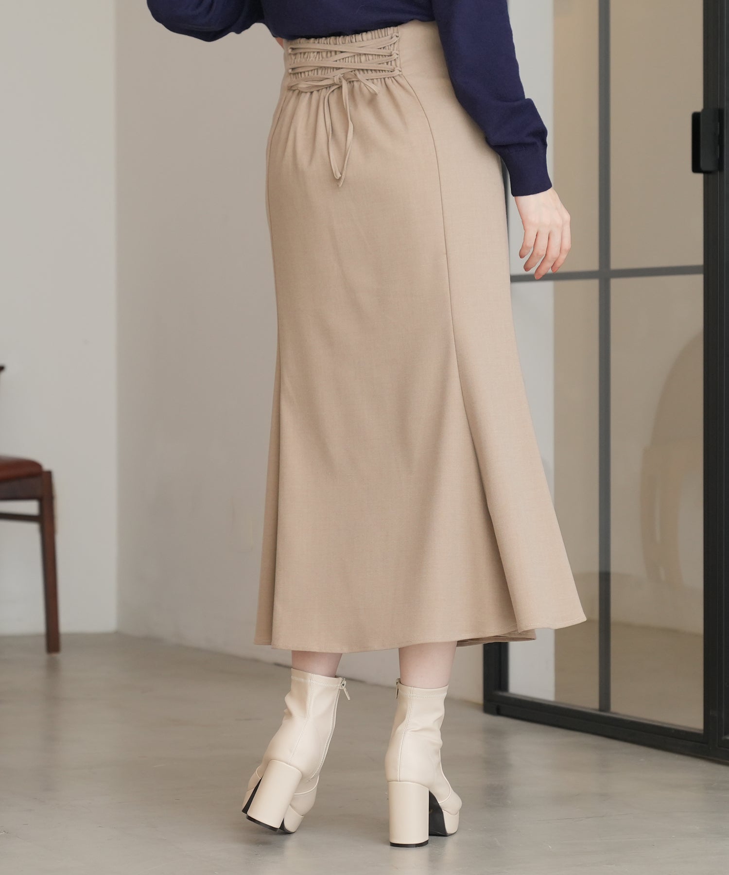 ベージュ　model：162　着用サイズ：M