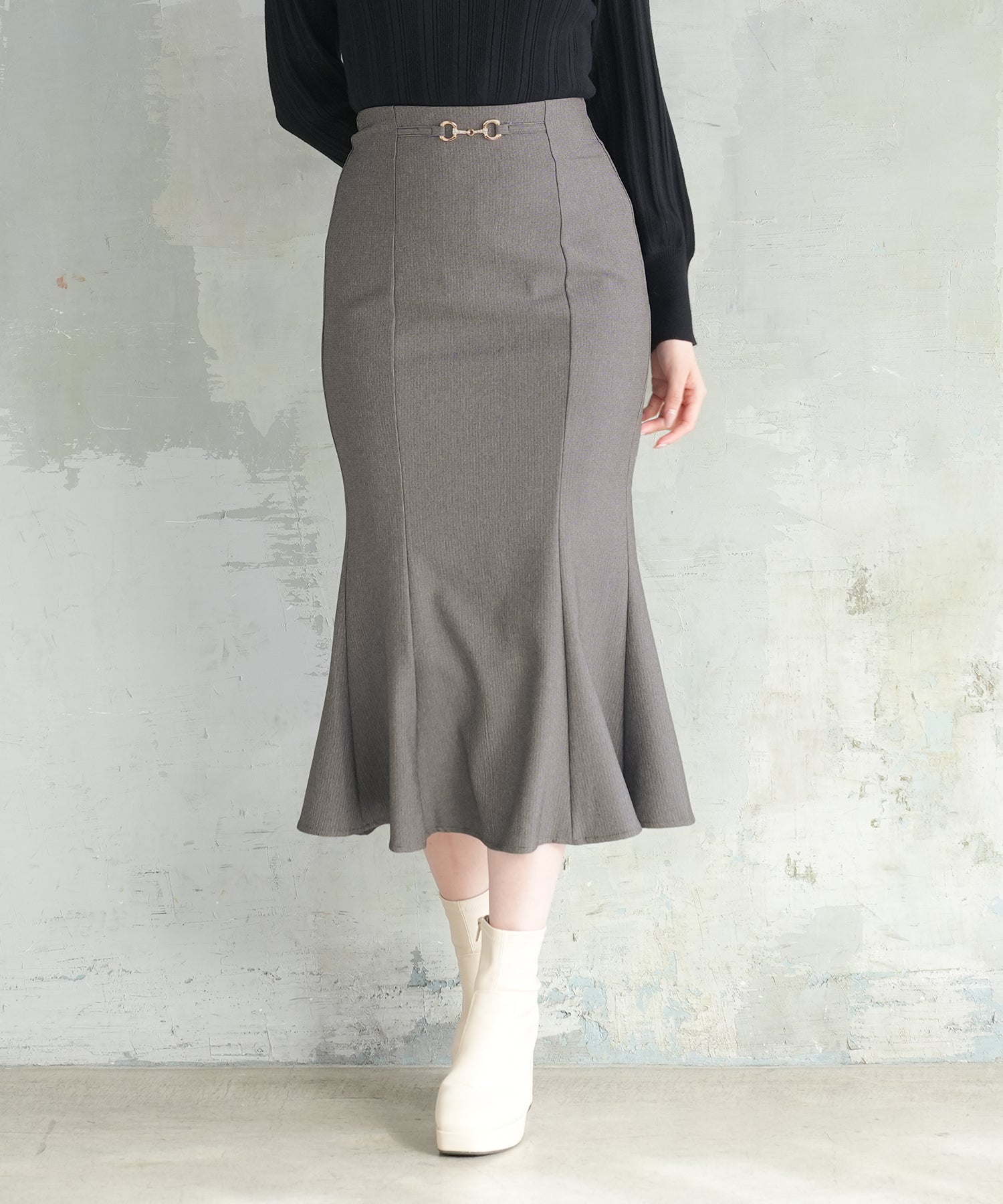 ミディアムグレー　model：164　着用サイズ：M