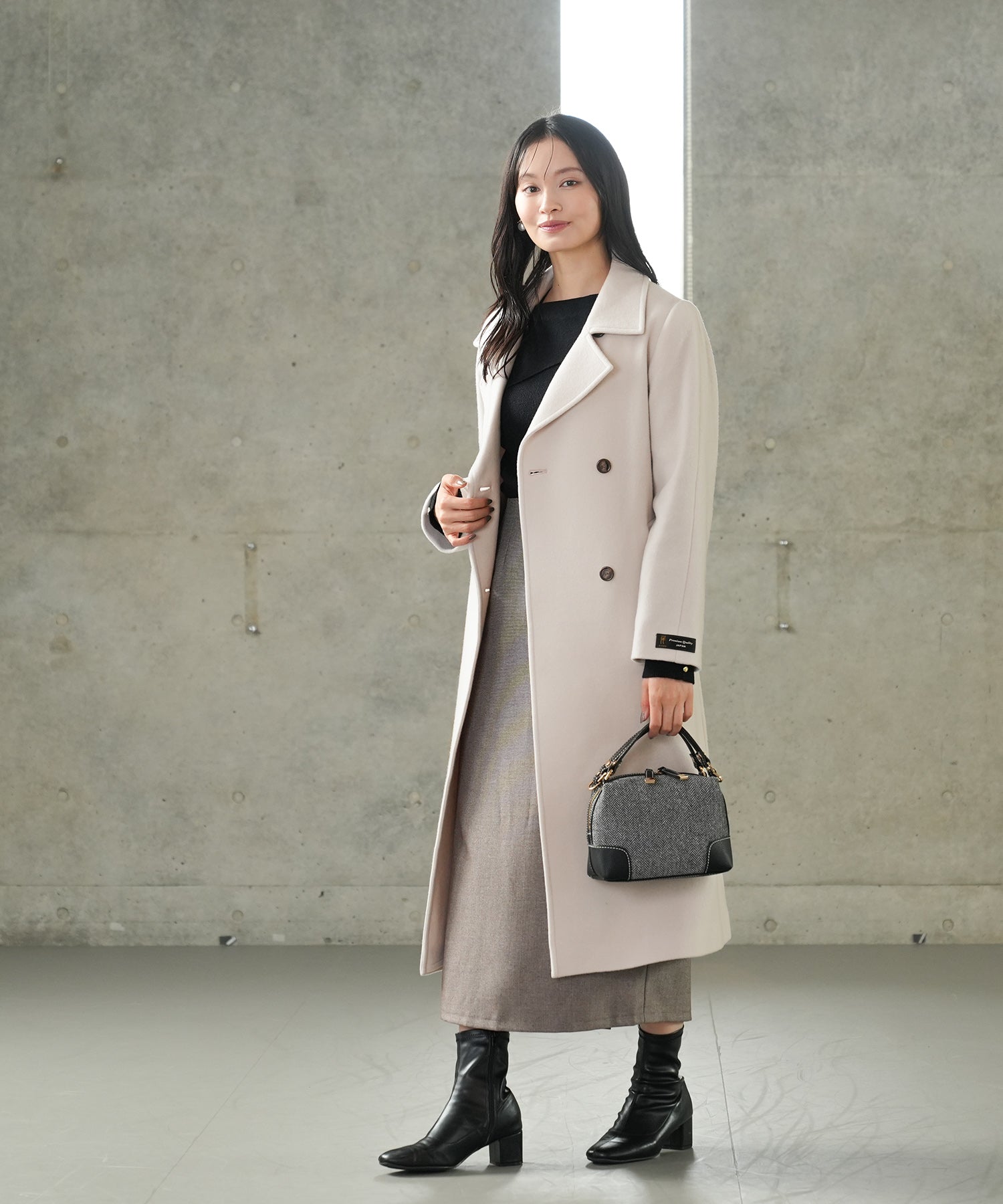 ベージュ　model：165　着用サイズ：M