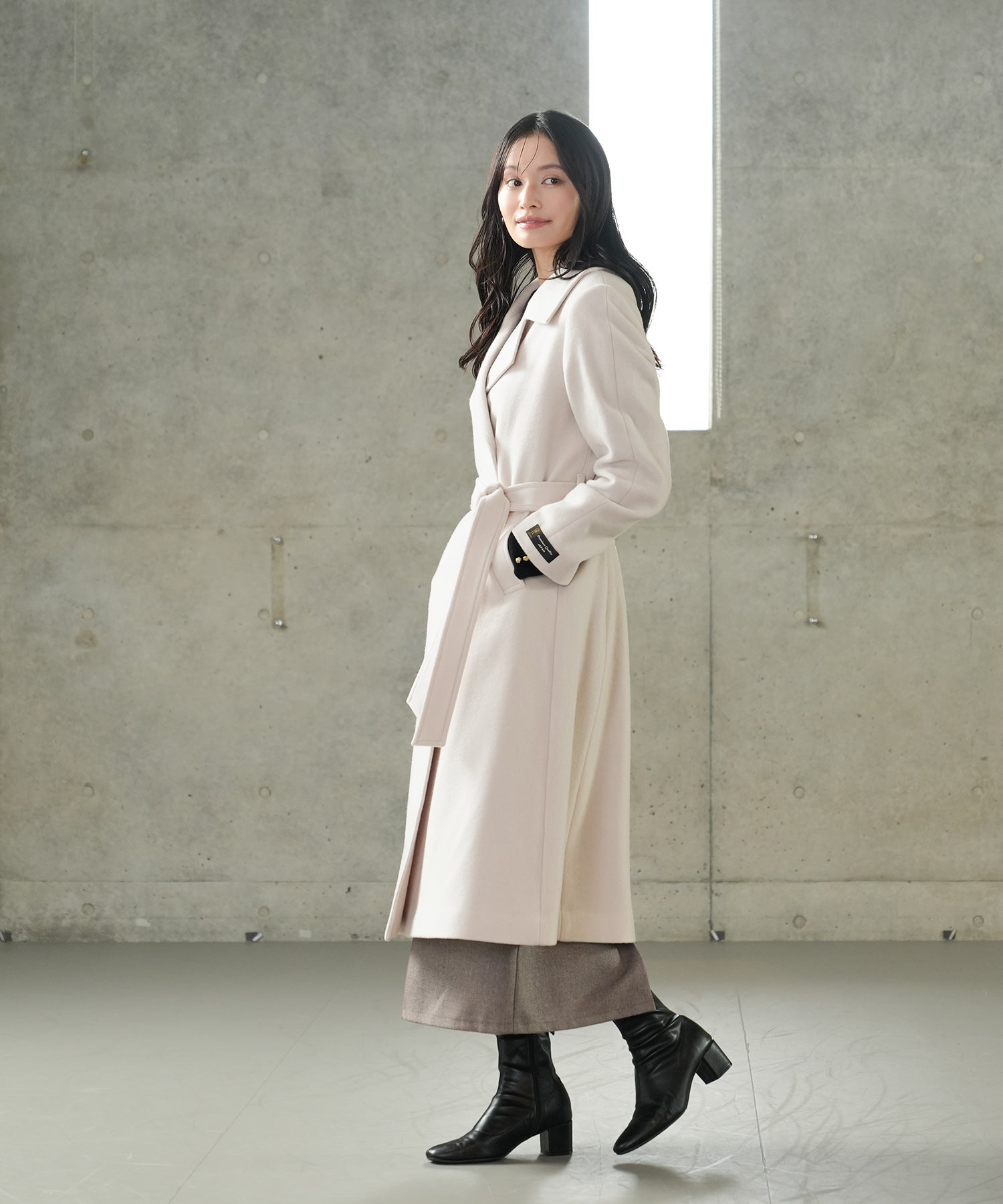 ベージュ　model：165　着用サイズ：M