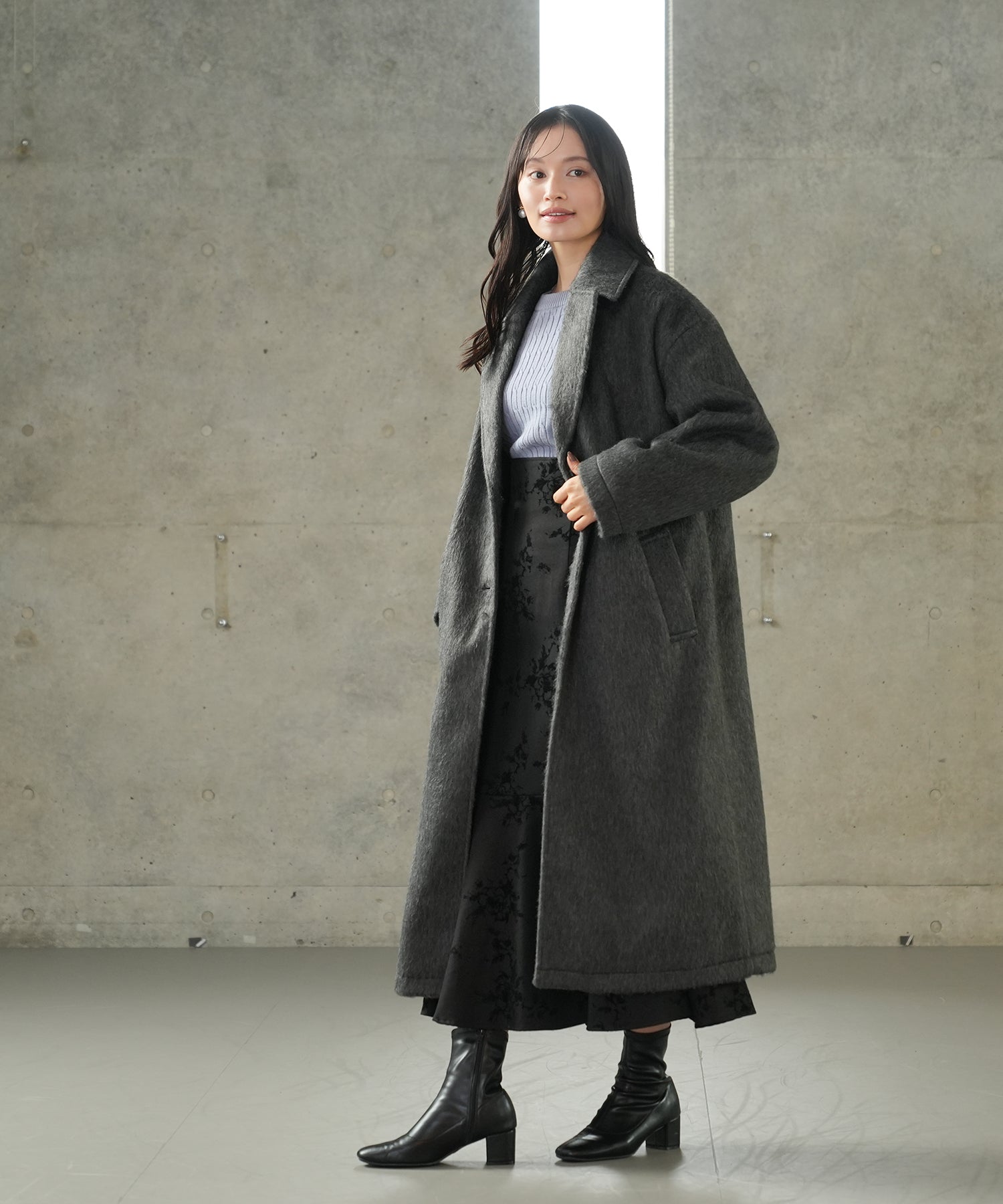 チャコール　model：165　着用サイズ：M