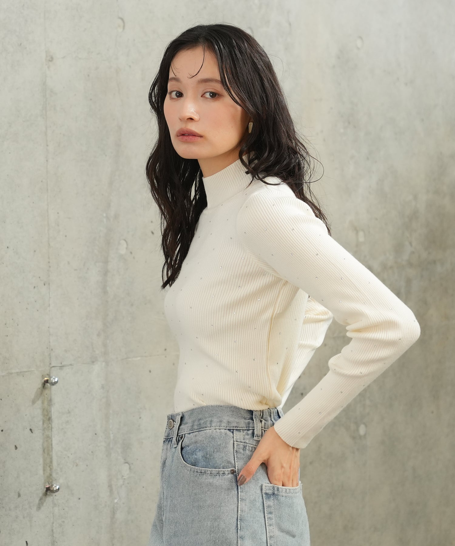 アイボリー　model：165　着用サイズ：M