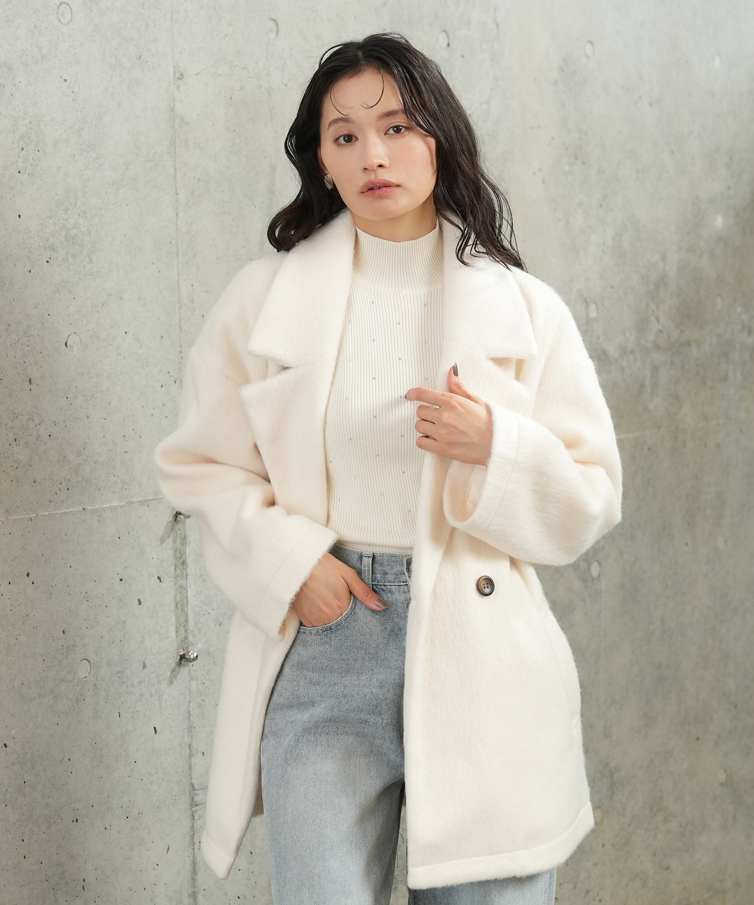 アイボリー　model：165　着用サイズ：M