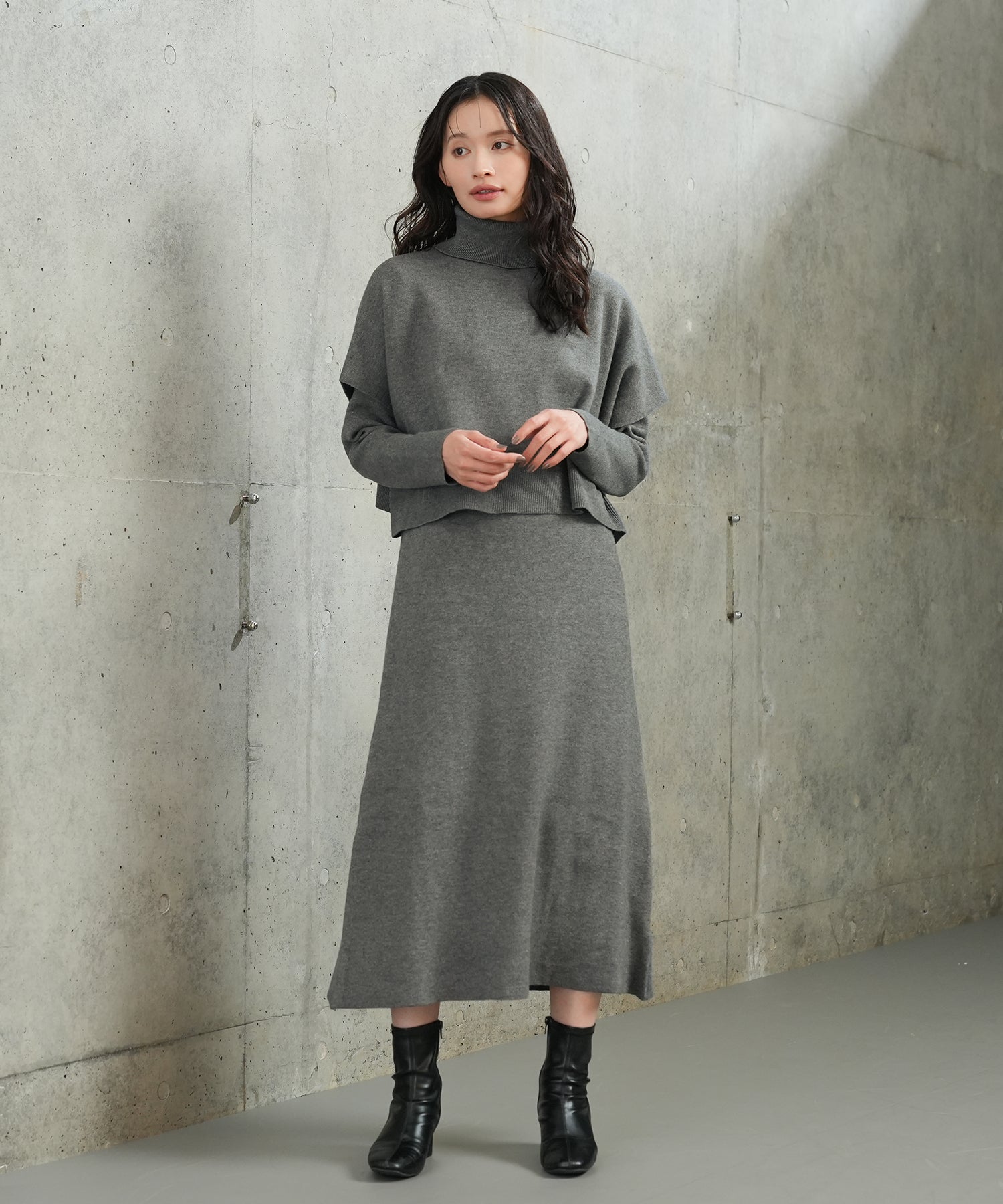 チャコール　model：165　着用サイズ：M