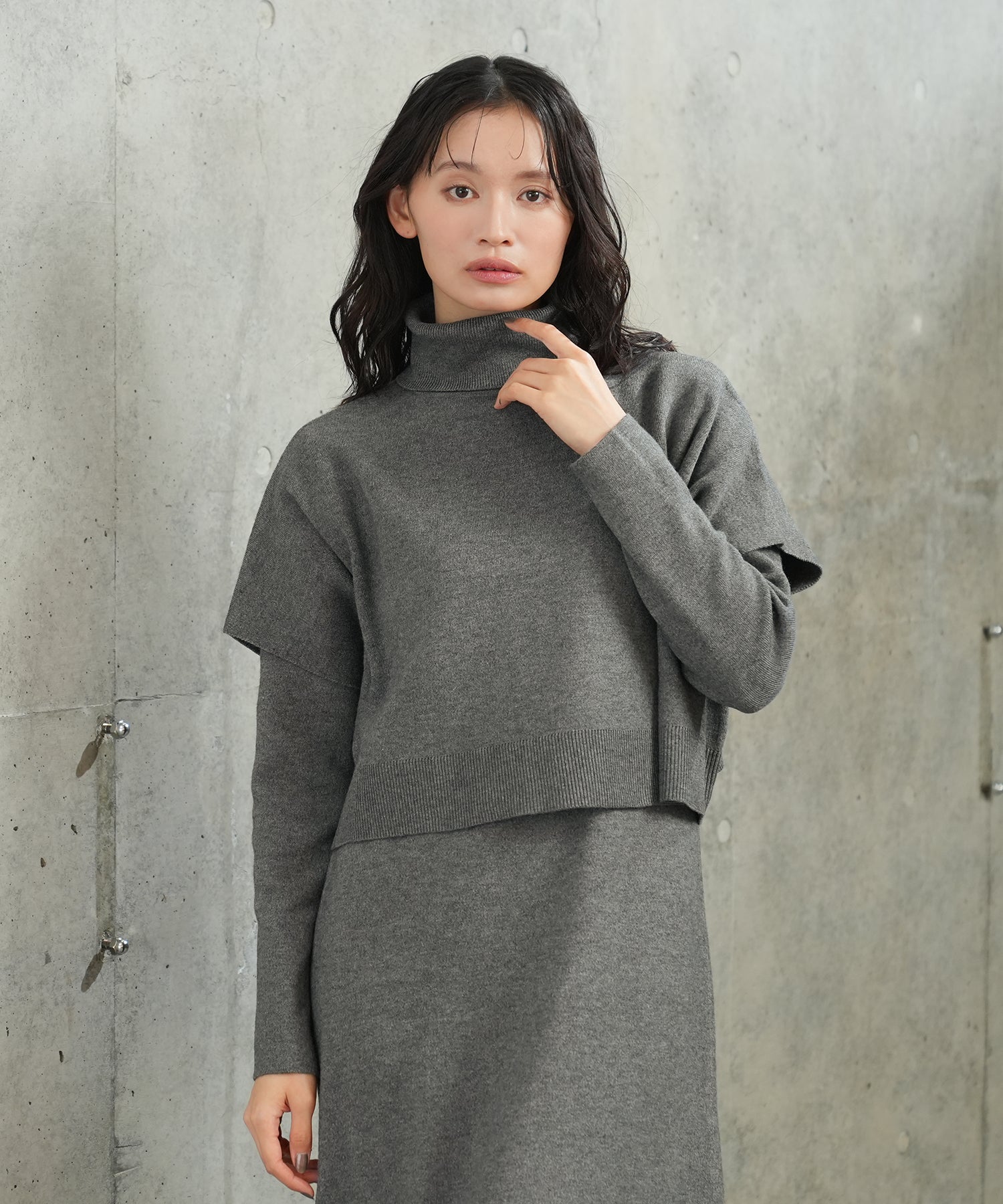 チャコール　model：165　着用サイズ：M