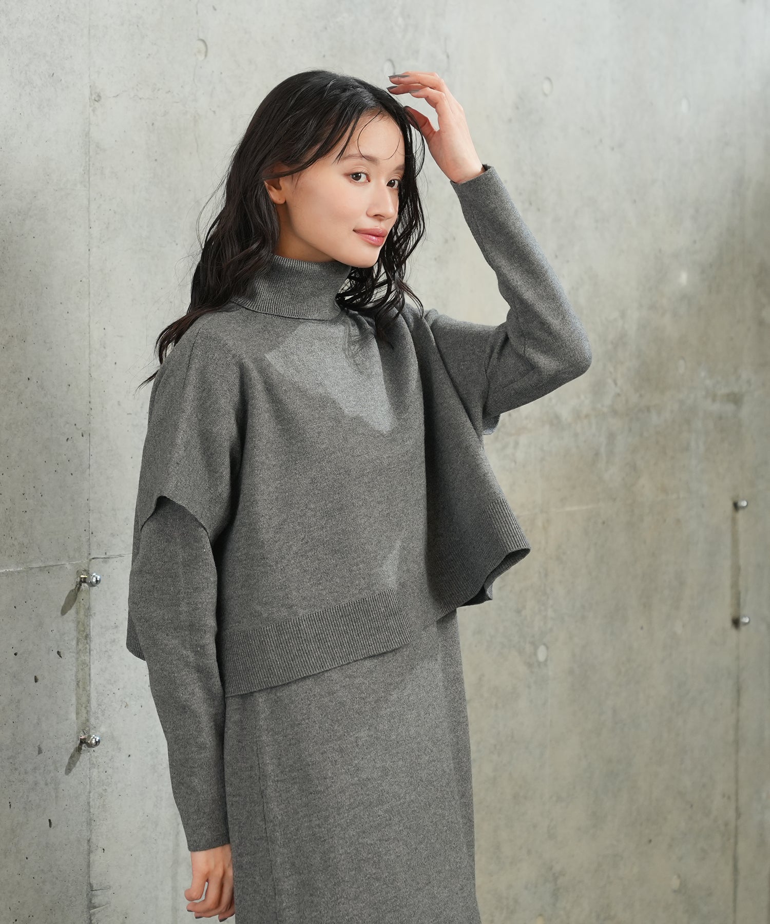 チャコール　model：165　着用サイズ：M