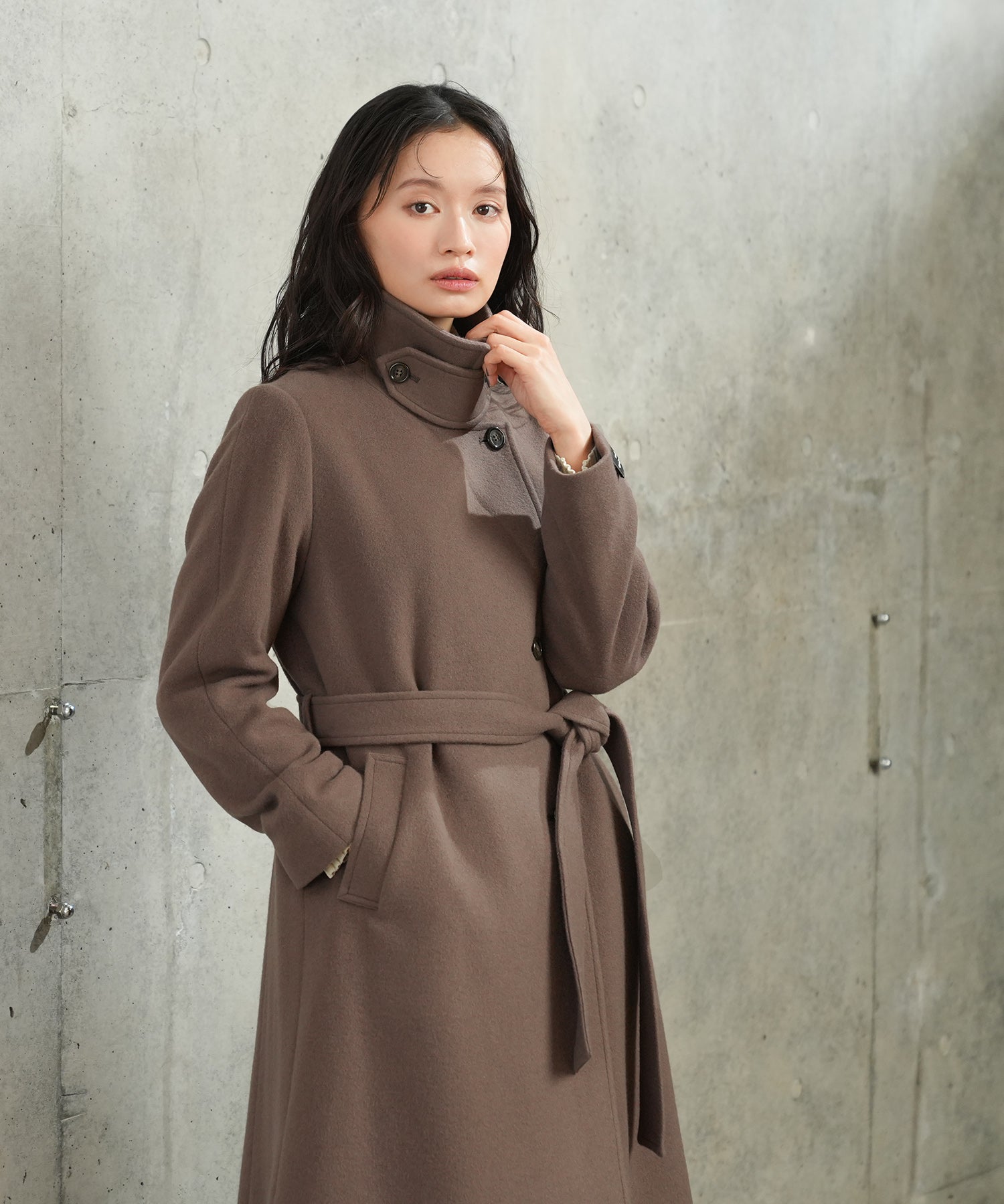 ブラウン(スタンドカラー)　model：165　着用サイズ：M