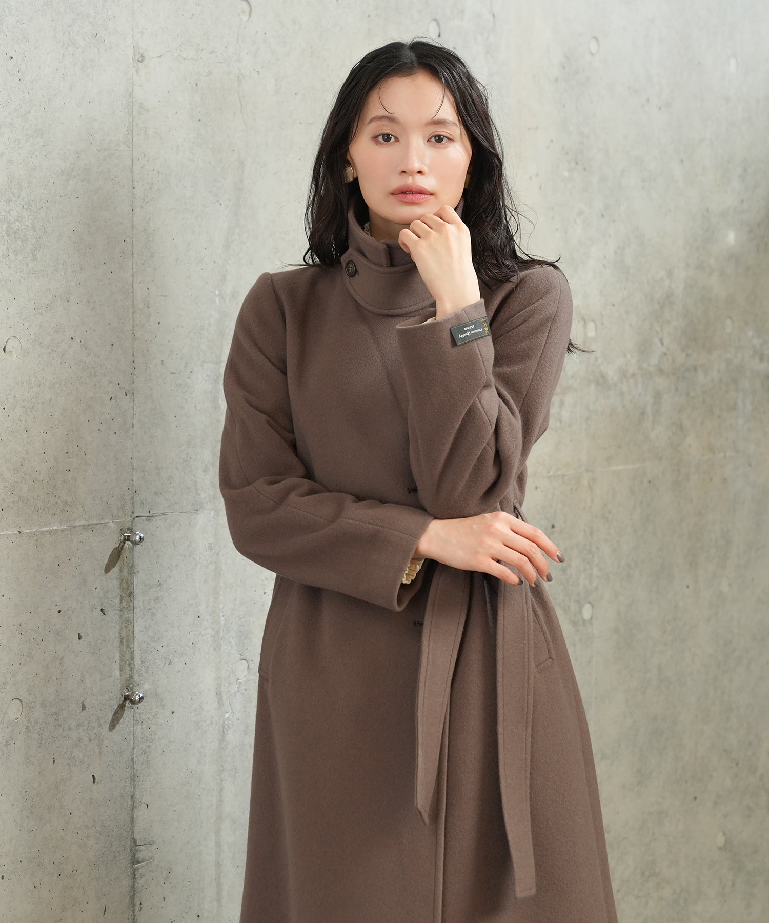 ブラウン(スタンドカラー)　model：165　着用サイズ：M