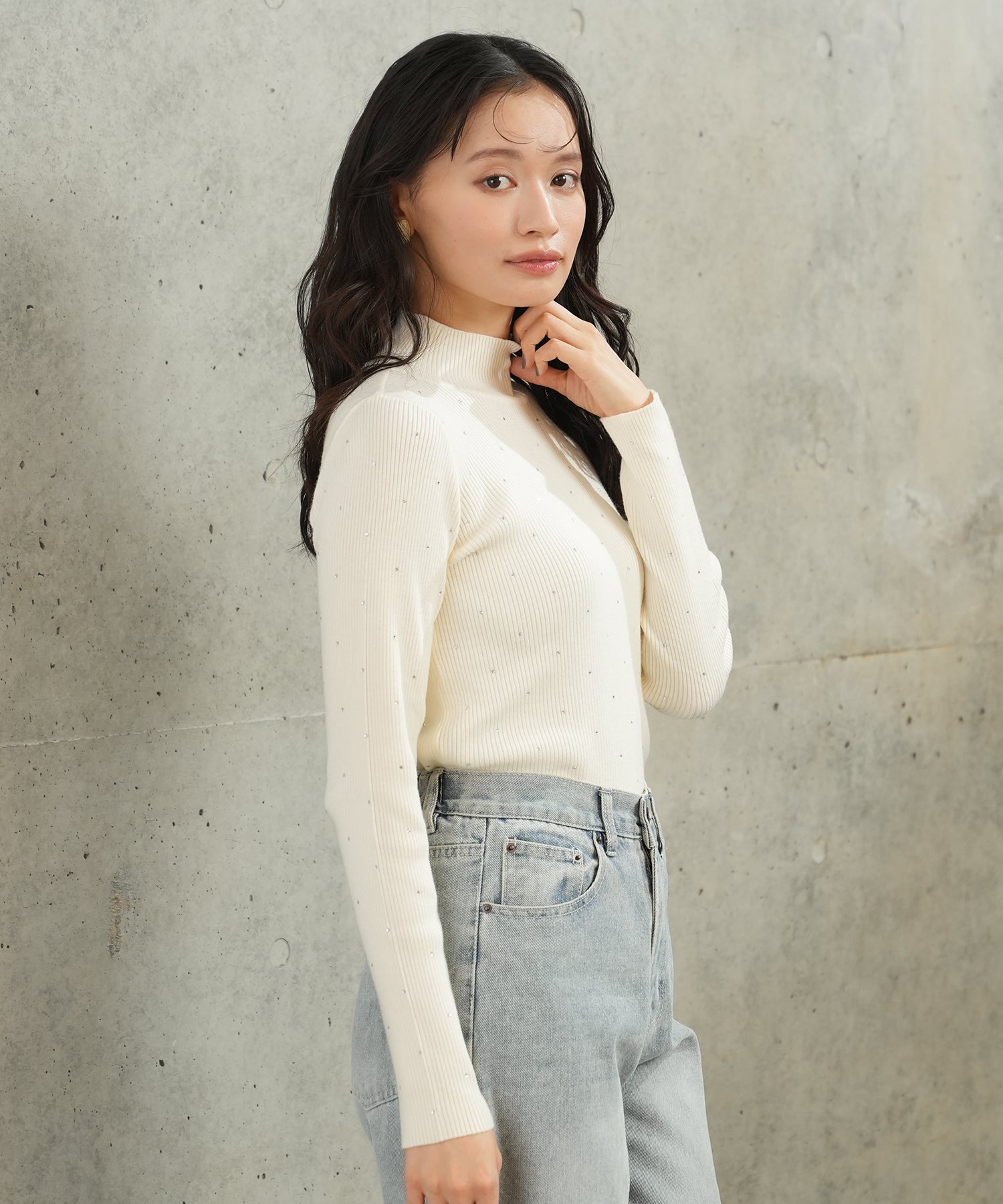 アイボリー　model：165　着用サイズ：M