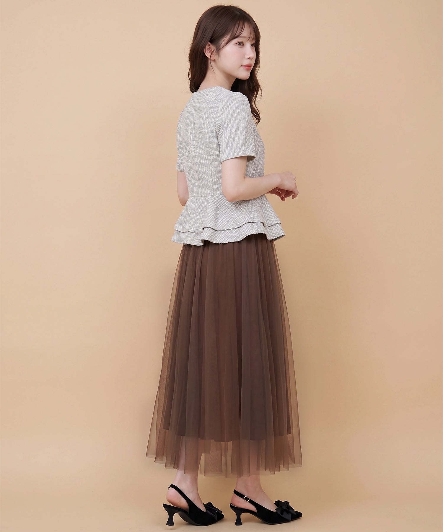 ブラウン　model：160　着用サイズ：M(AI画像)