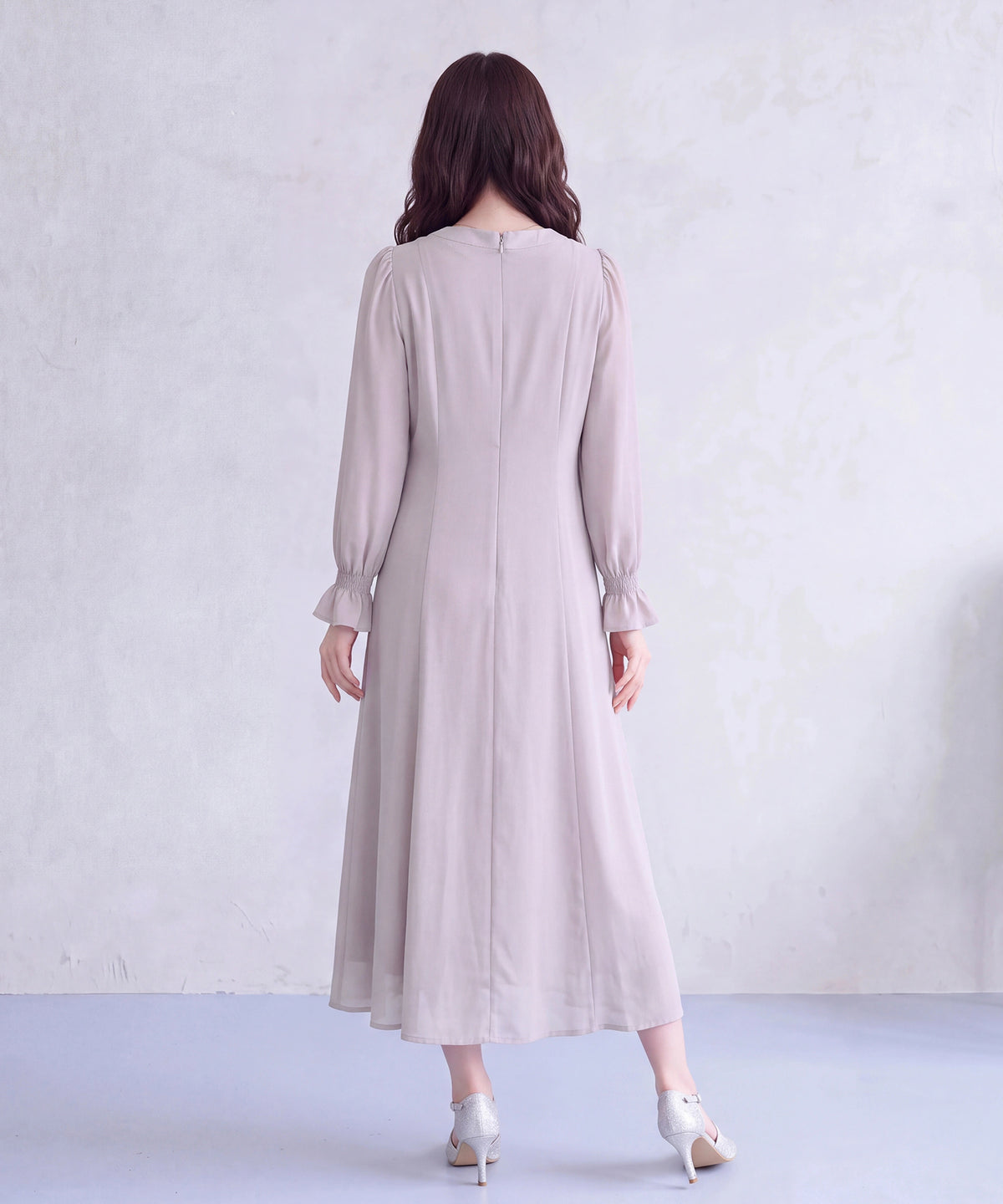 グレージュ(AI画像) model：160cm 着用サイズ：M