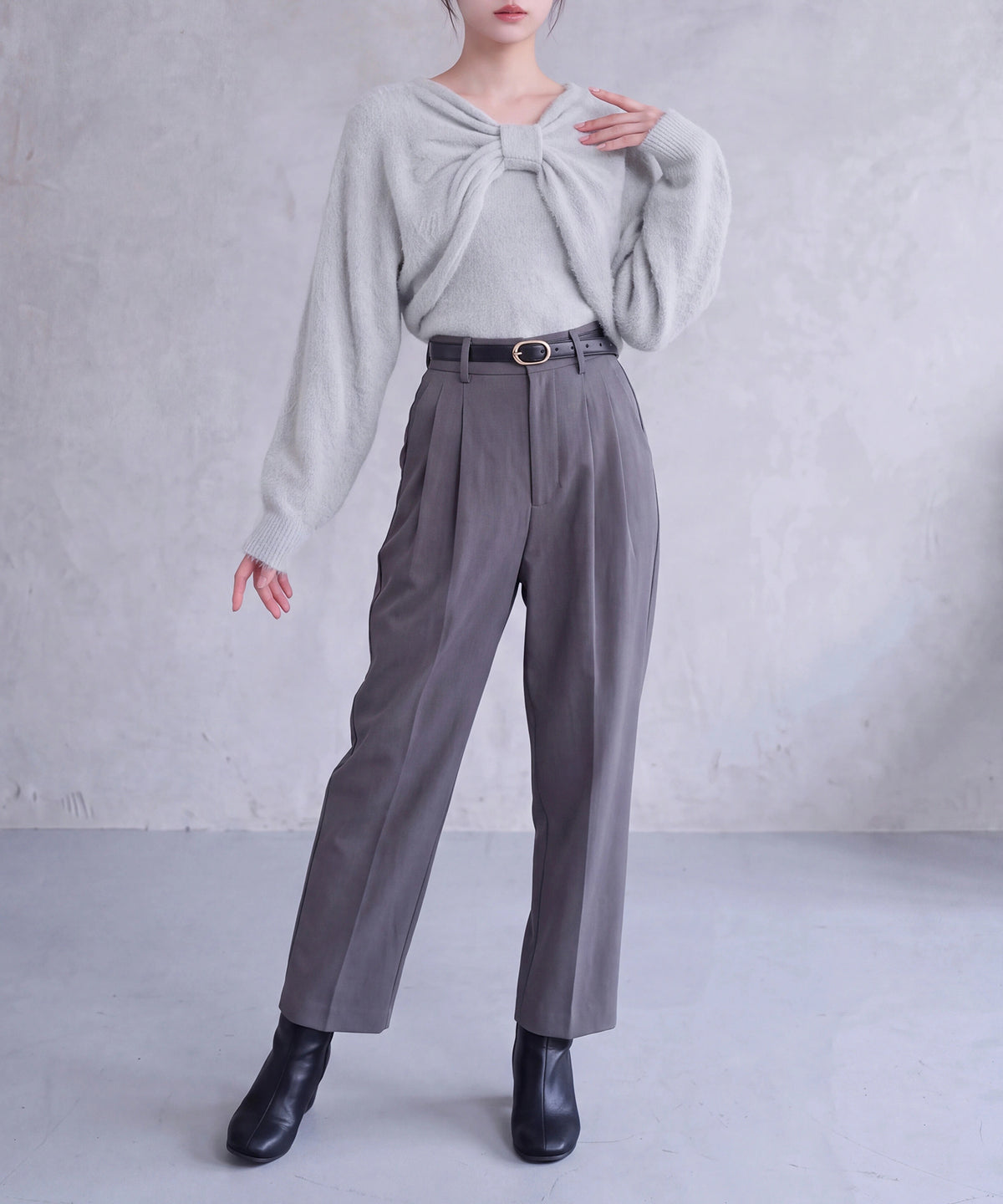 ライトグレー(AI画像) model：160cm 着用サイズ：M