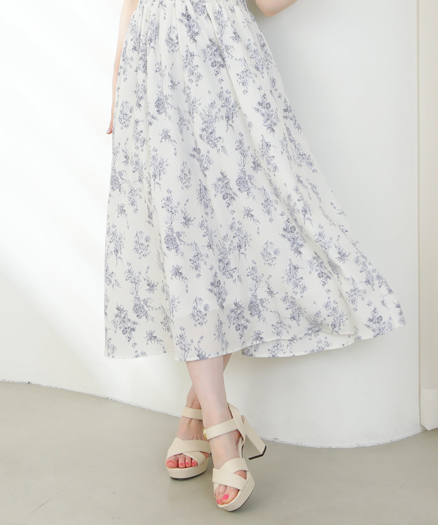 ホワイト　model:163cm  着用サイズ：M