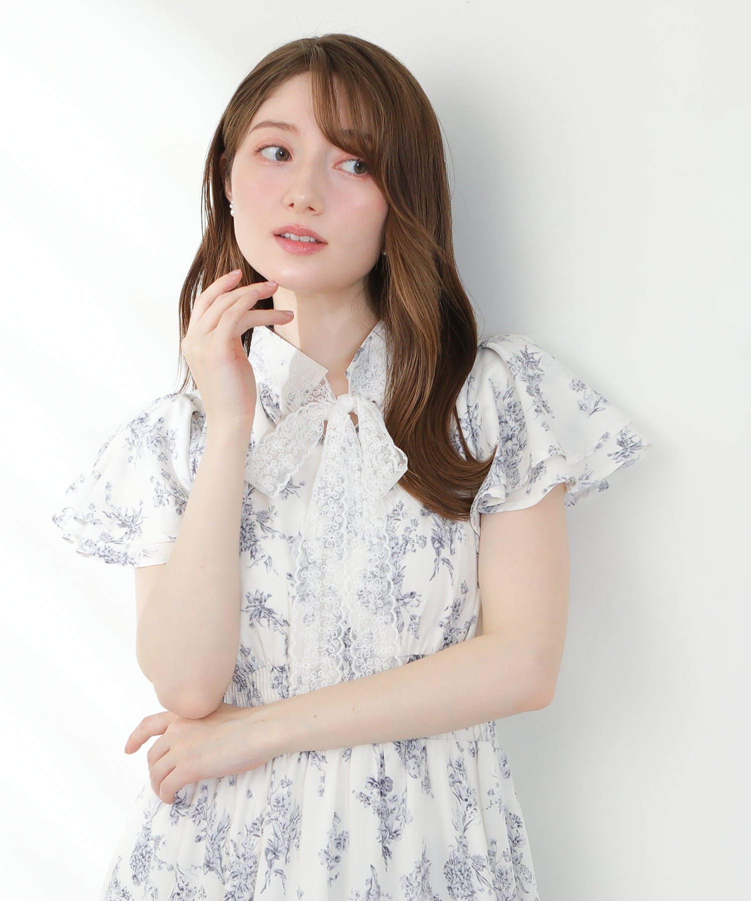 ホワイト　model:163cm  着用サイズ：M