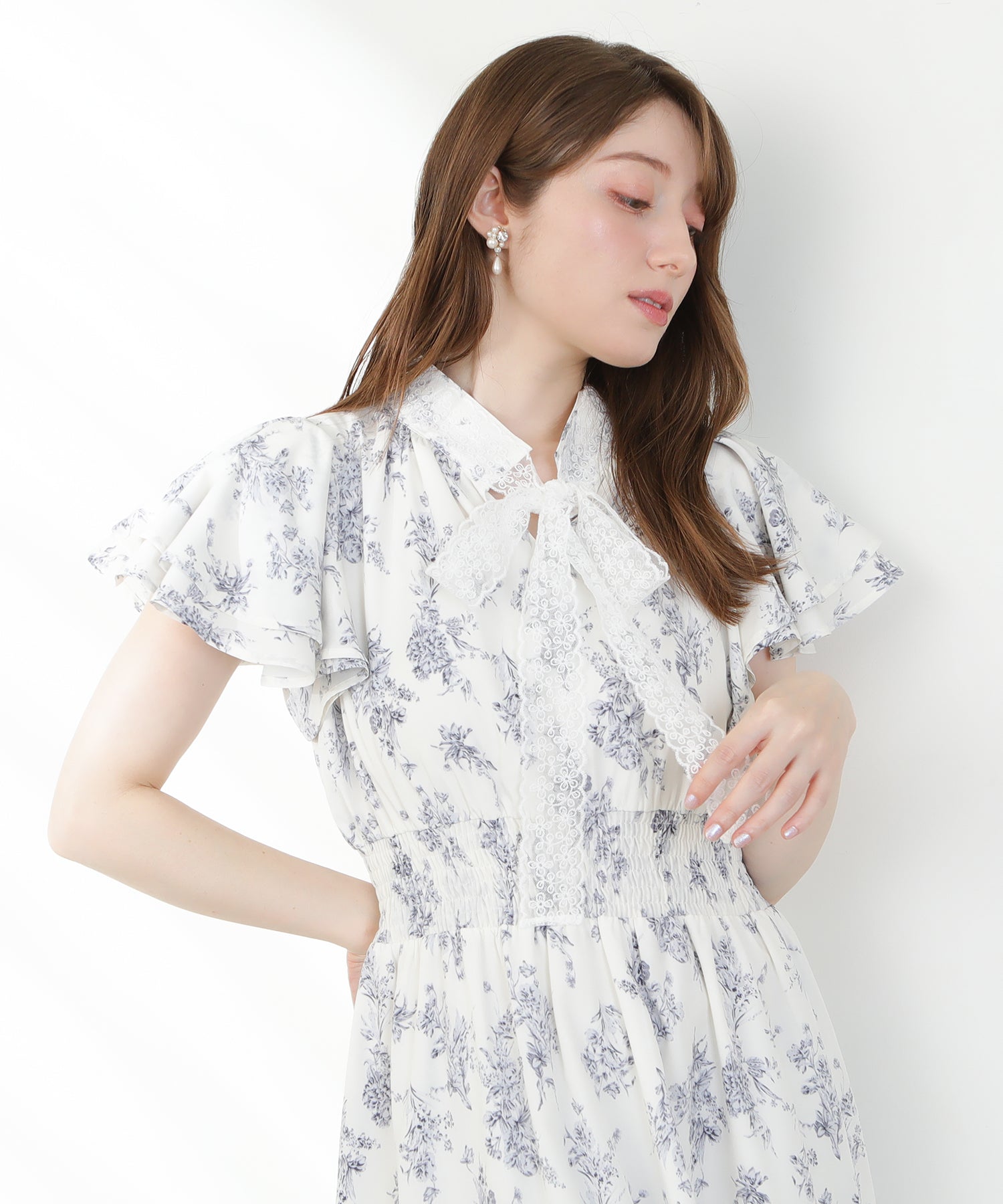 ホワイト　model:163cm  着用サイズ：M