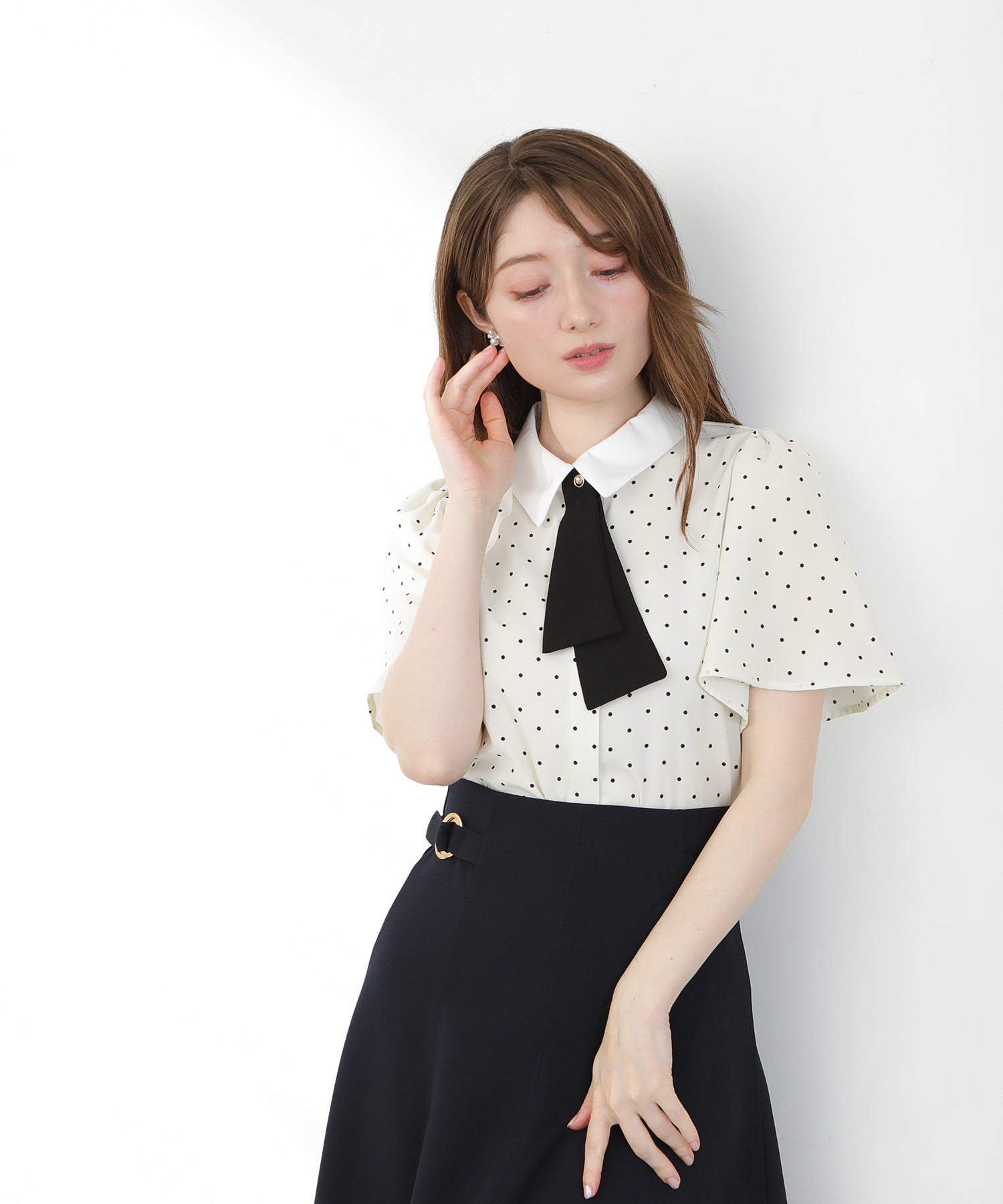 ホワイト×ブラック(ドット)　model:163　着用サイズ：M