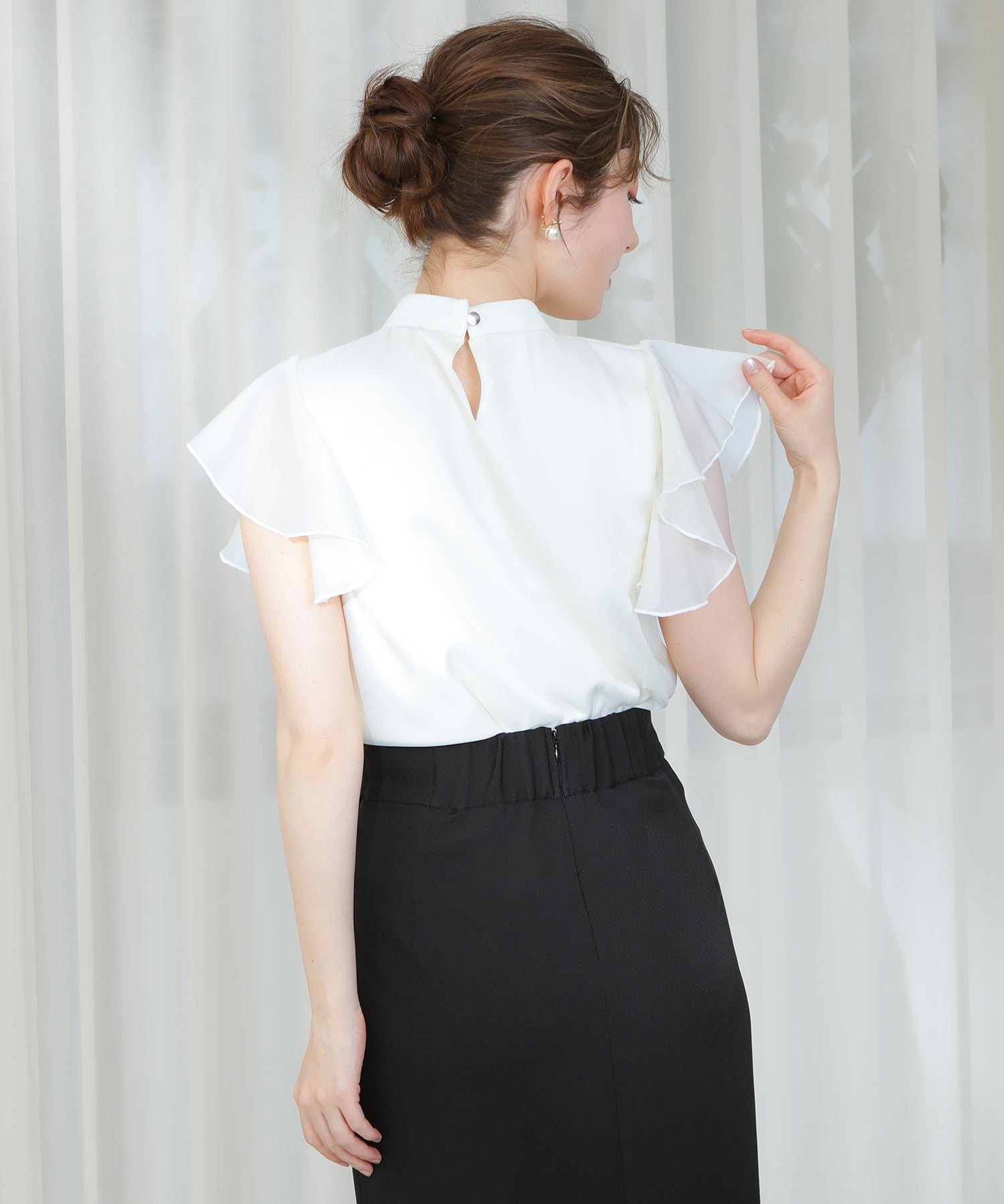 ホワイト　model:163cm  着用サイズ：M