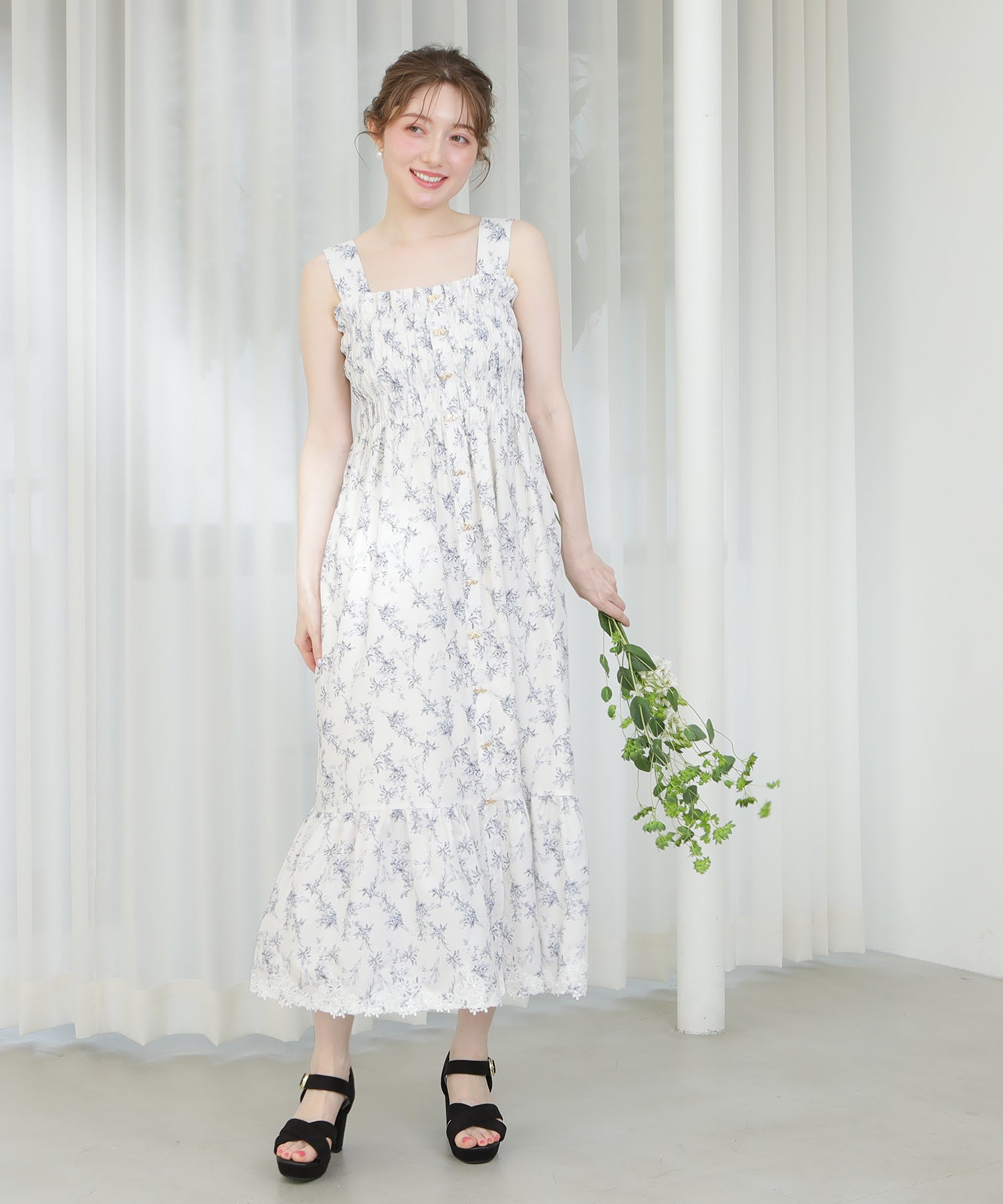 ブルー　model：163　着用サイズ：M