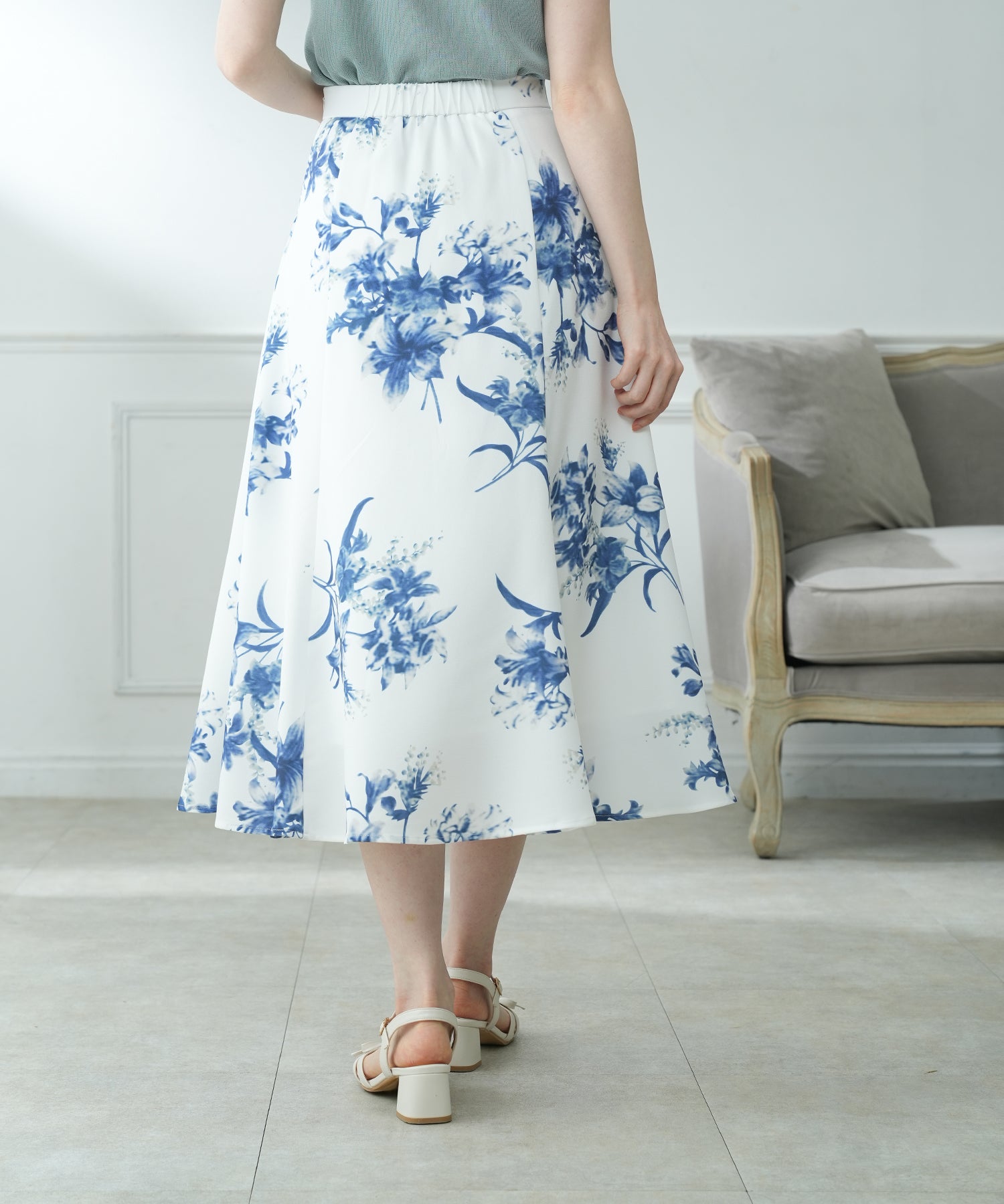 ブルー　model:163　着用サイズ：M